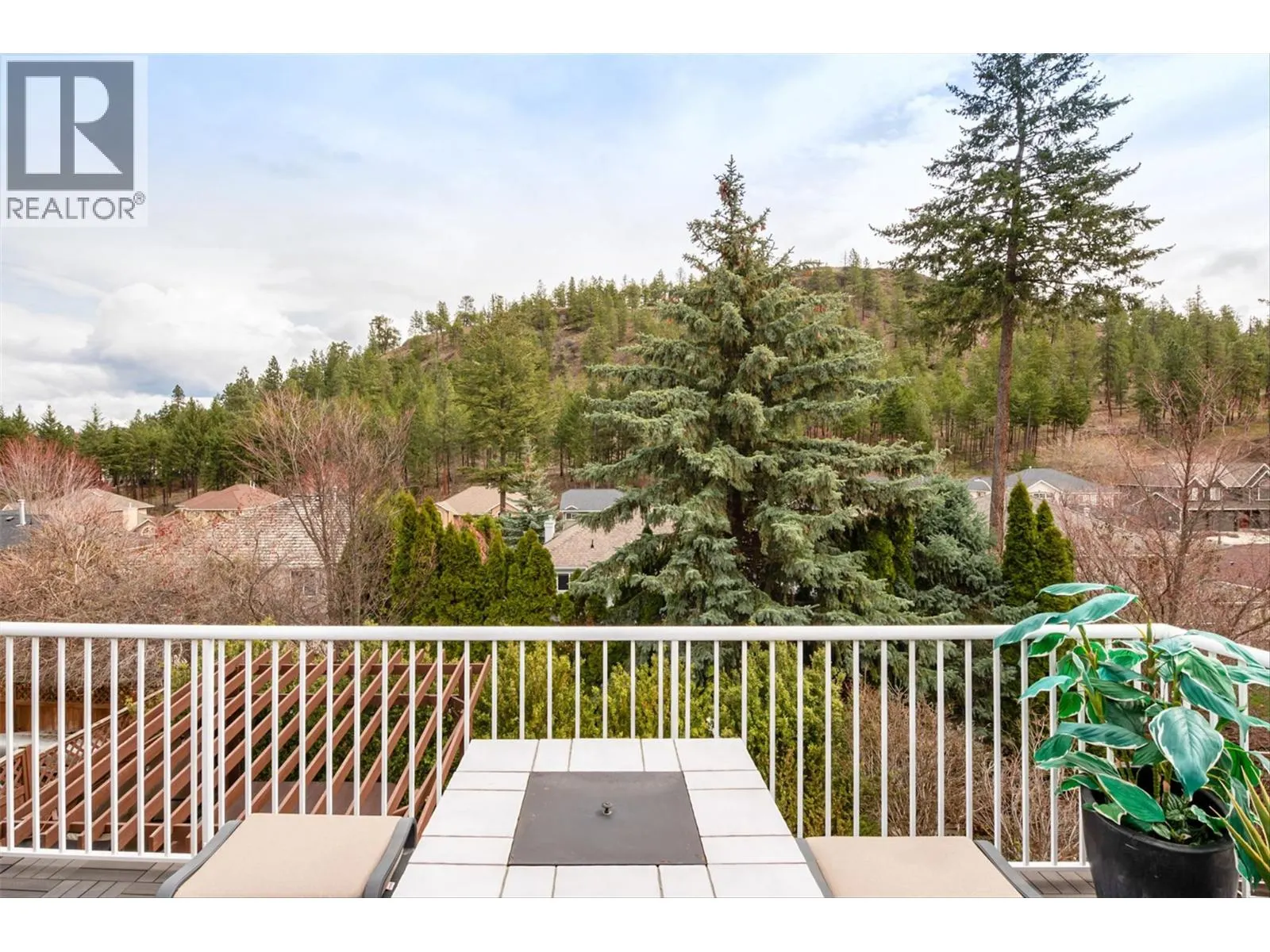 355 Woodpark Crescent