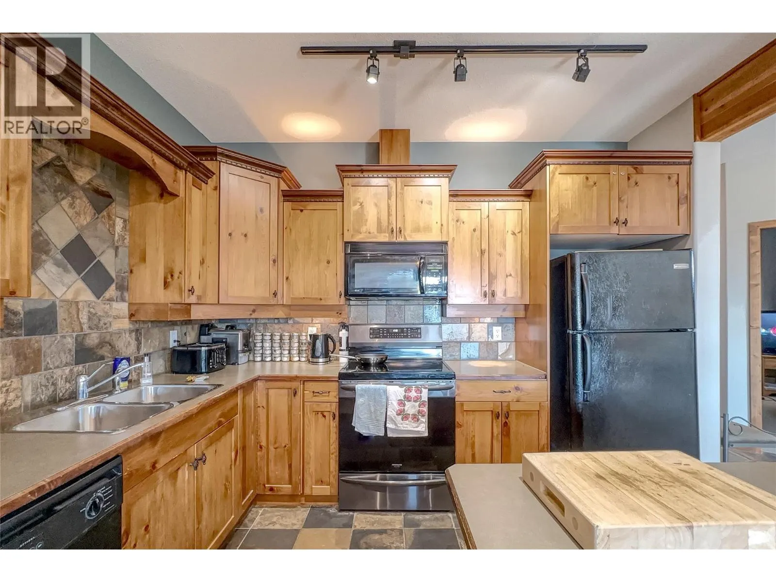 80 Kettle View Road Unit# 101