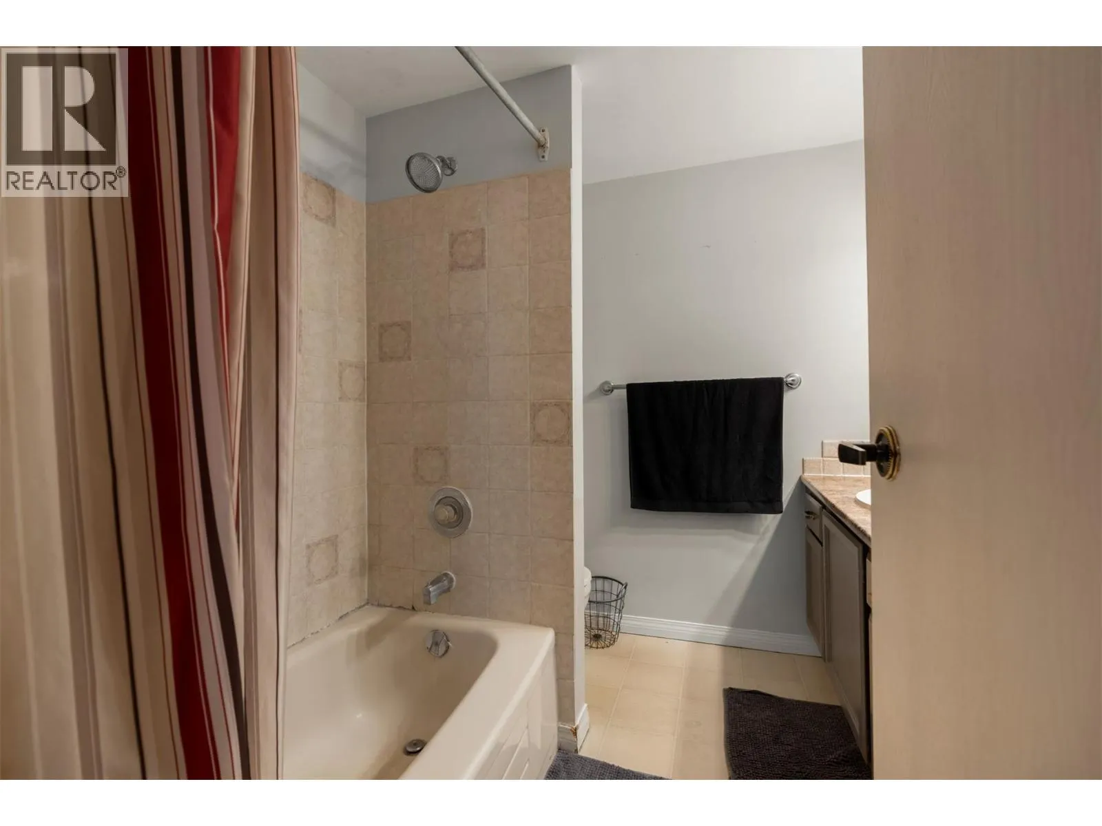 3901 32 Avenue Unit# 318