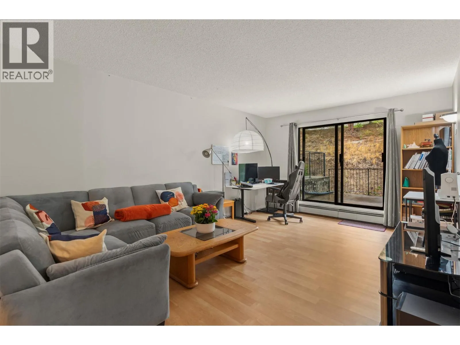 3901 32 Avenue Unit# 318