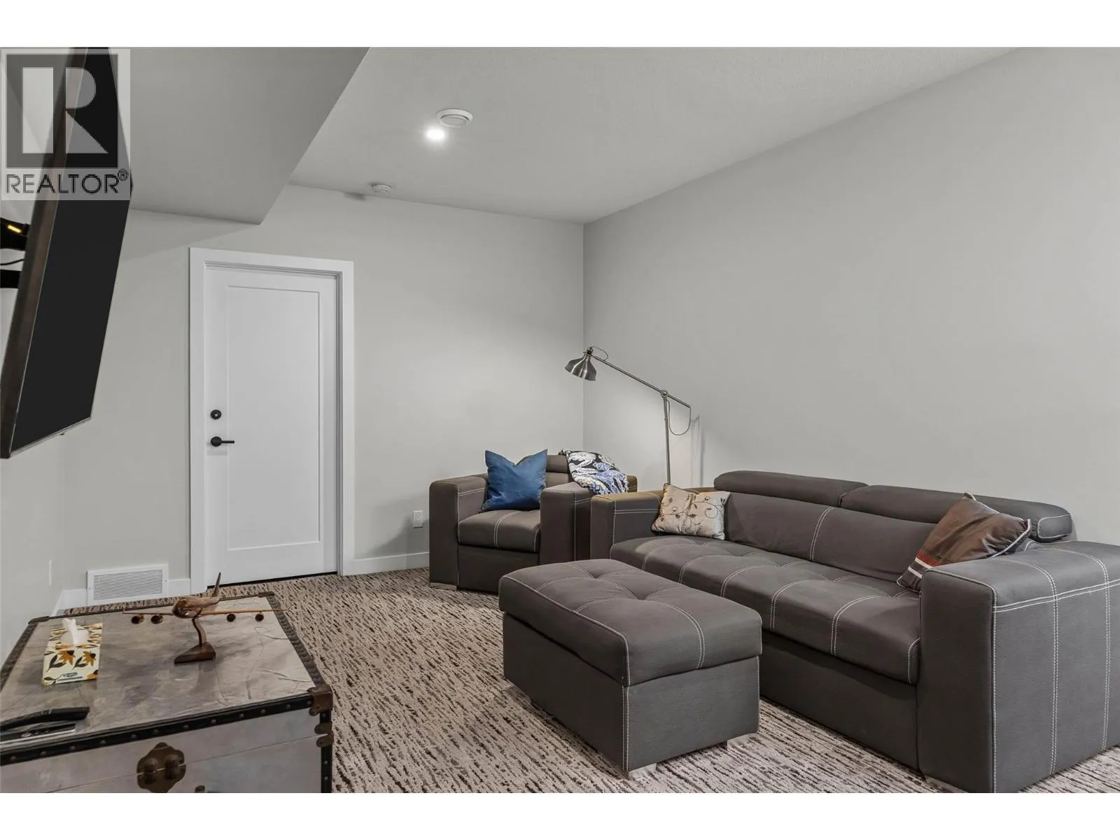 221 Stemwinder Drive