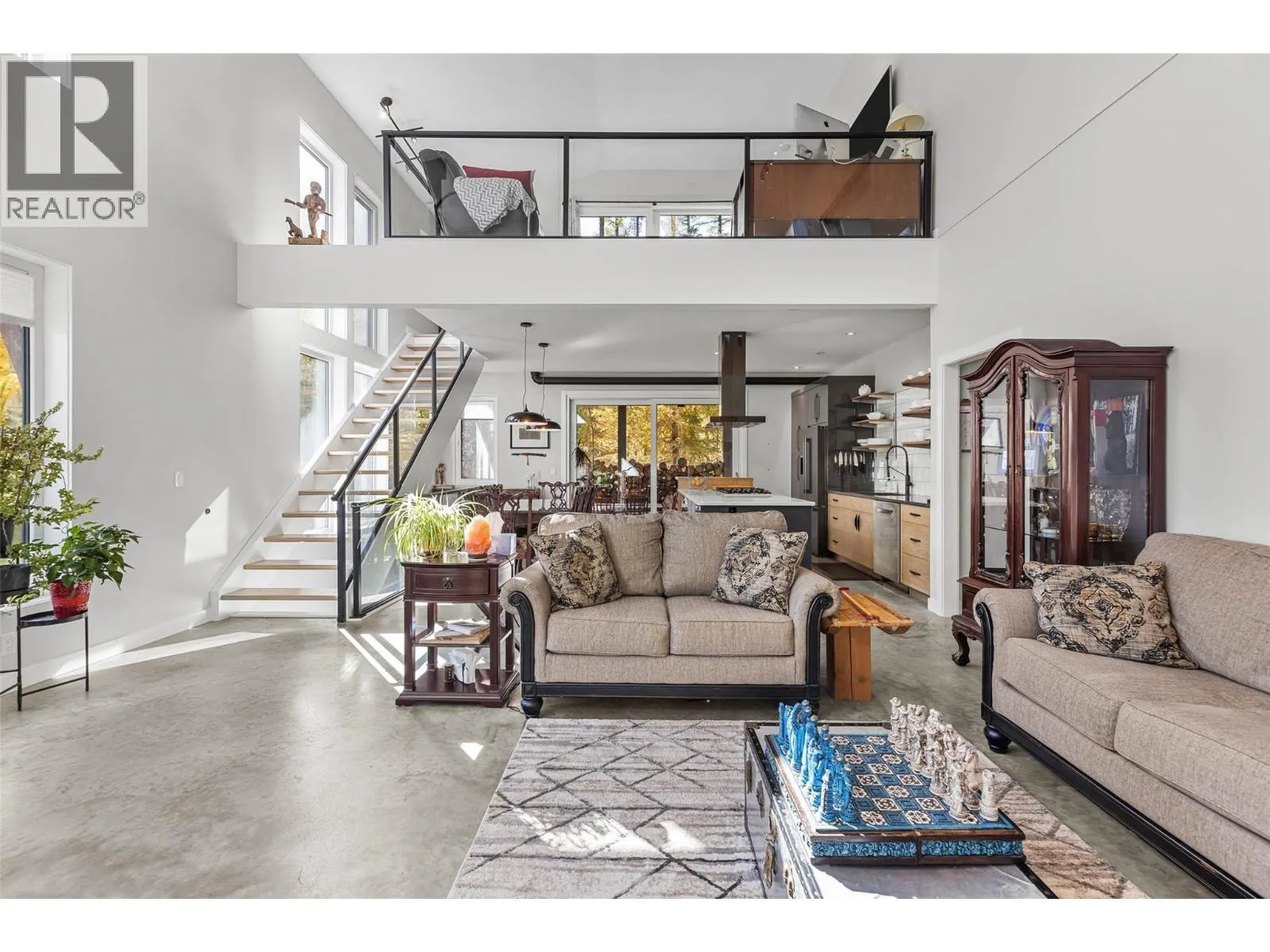 221 Stemwinder Drive