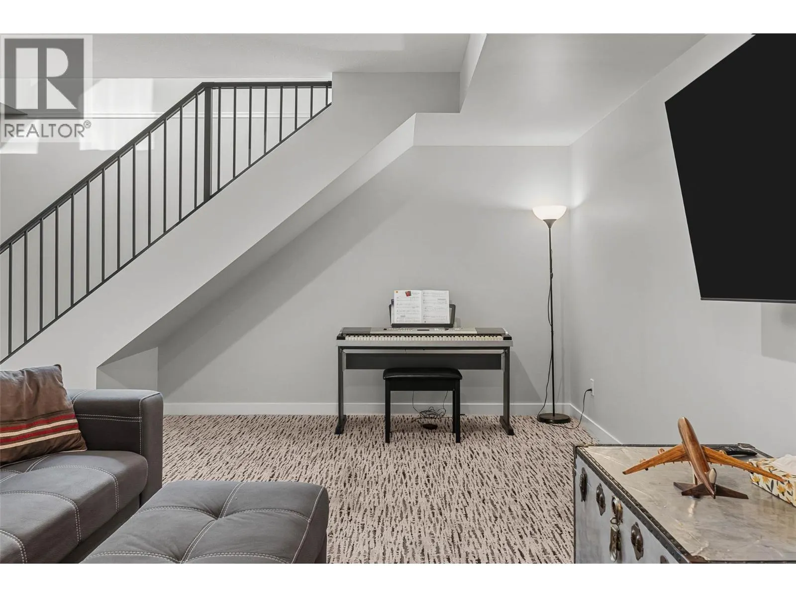 221 Stemwinder Drive