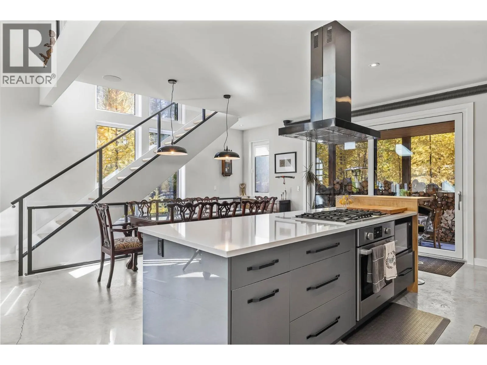 221 Stemwinder Drive