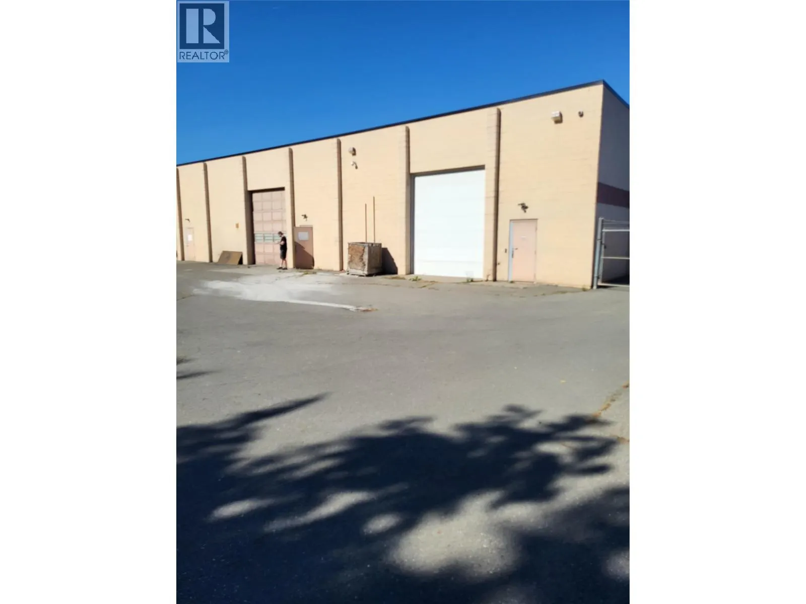 911 LAVAL Crescent