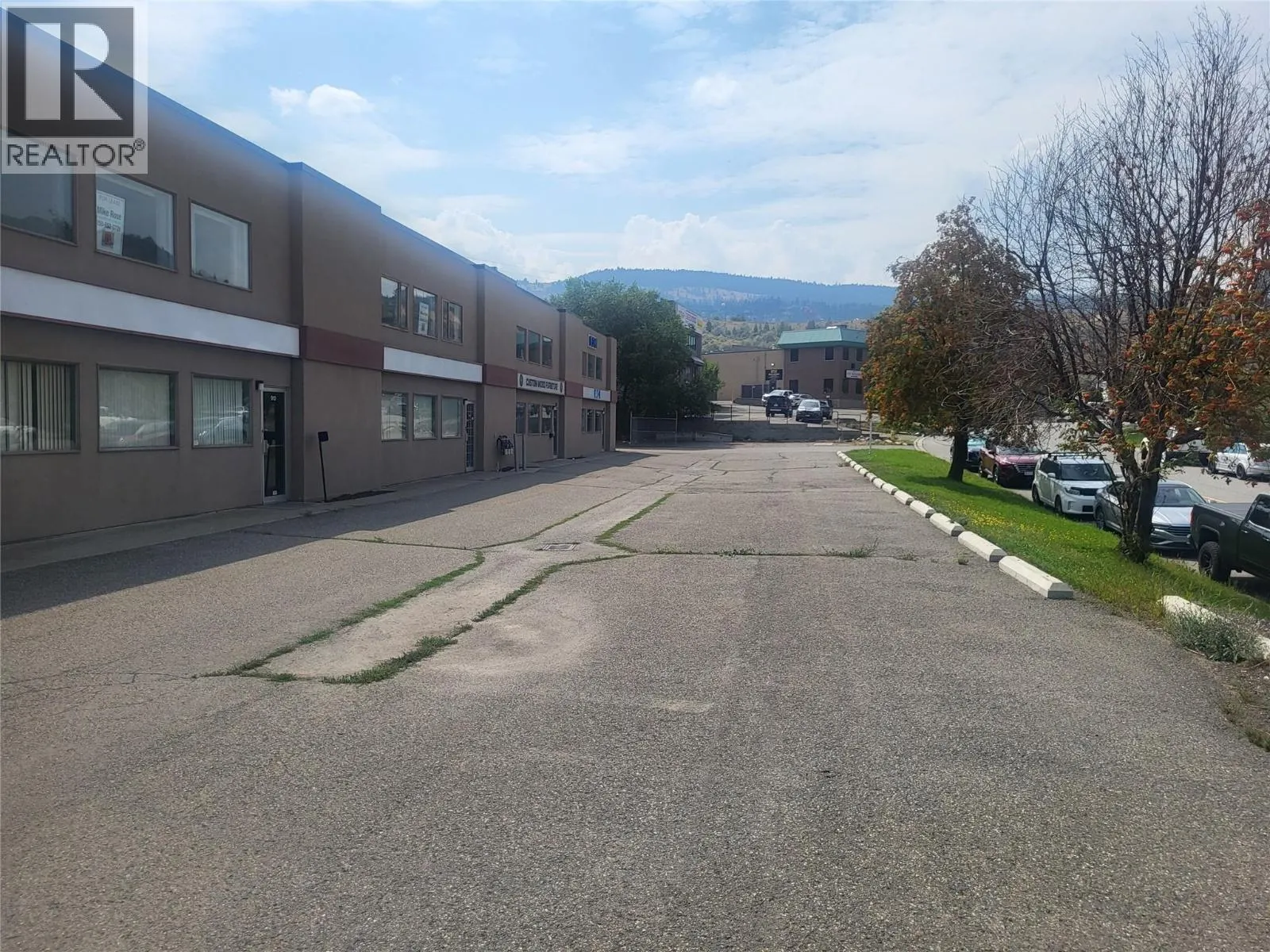 911 LAVAL Crescent
