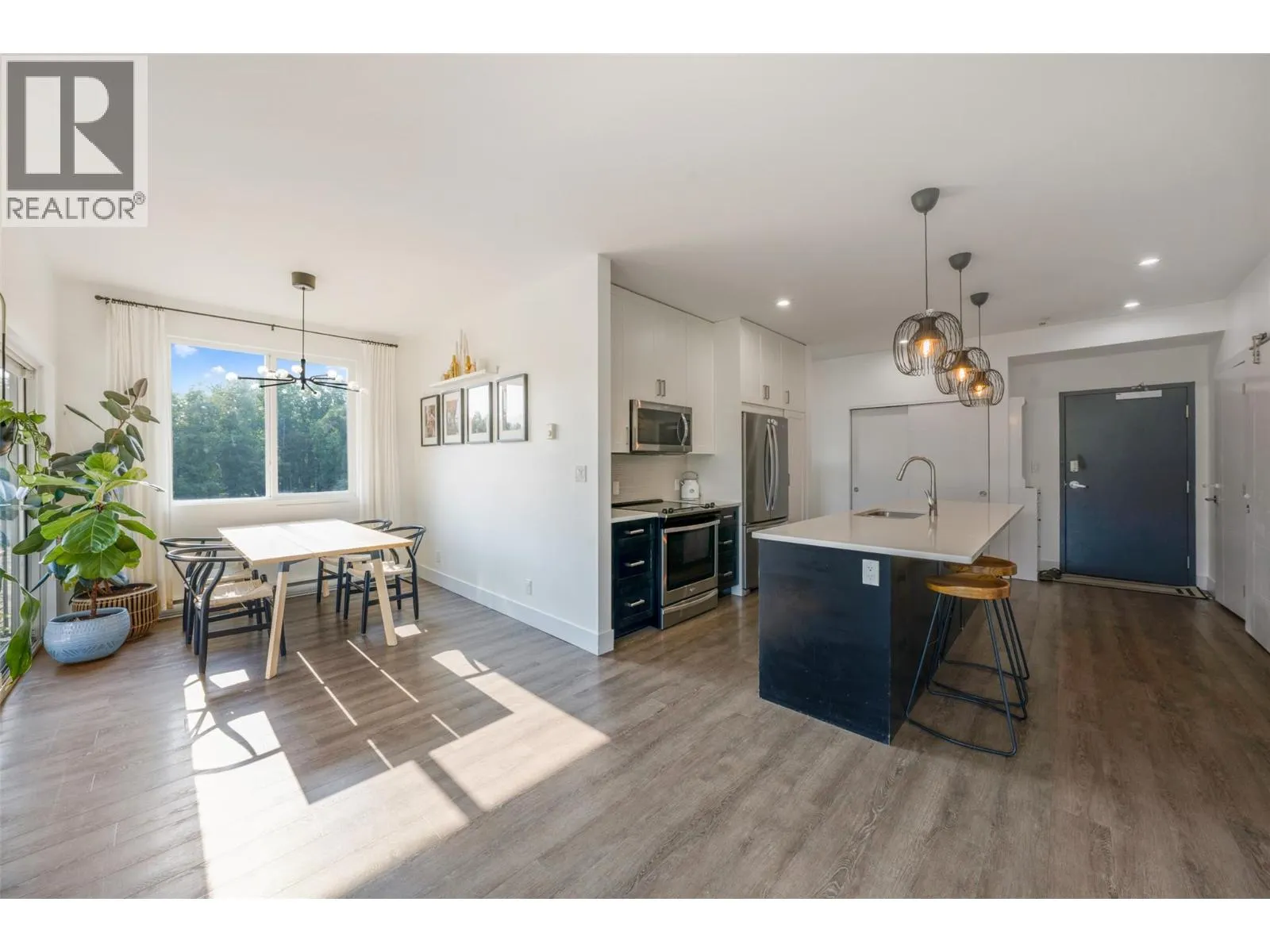 4215 Gellatly Road S Unit# 1208