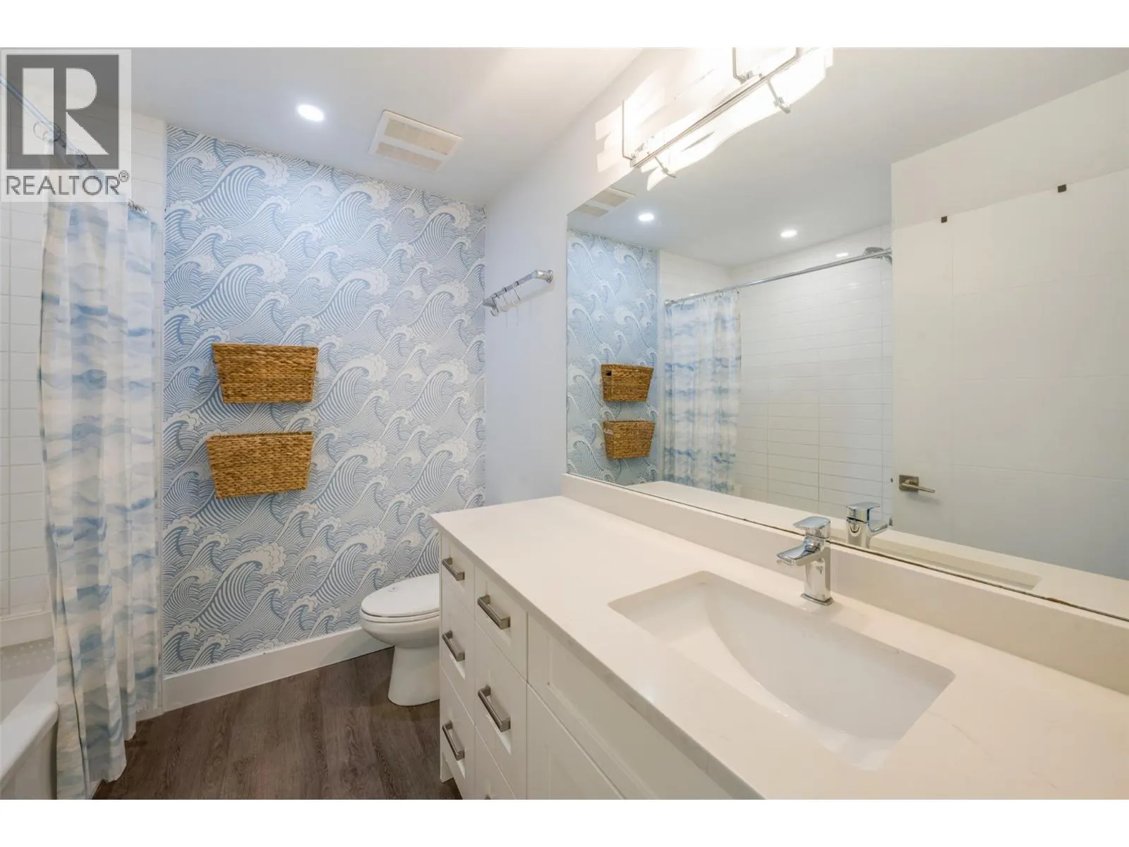 4215 Gellatly Road S Unit# 1208