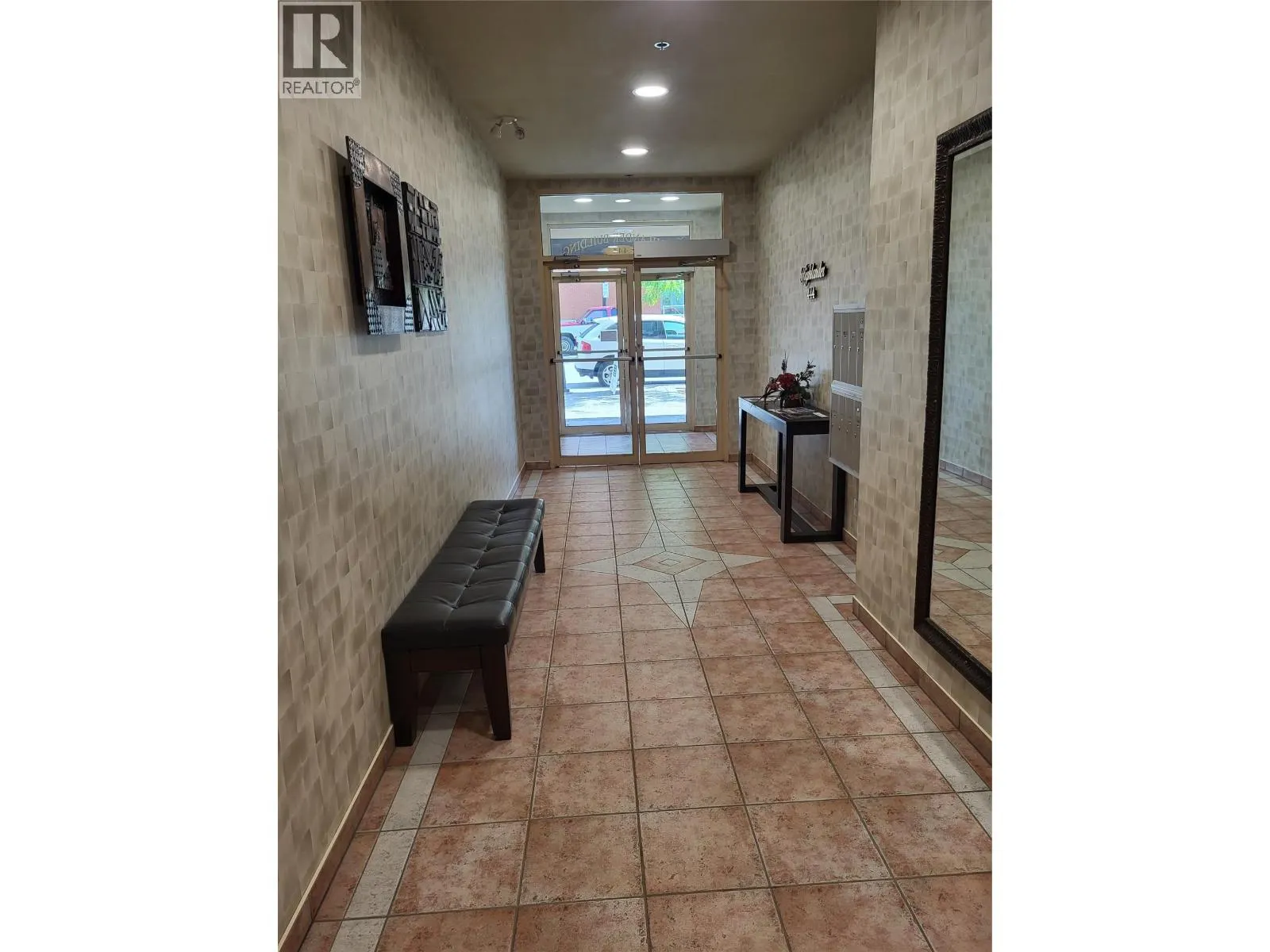 444 Victoria Street Unit# 205