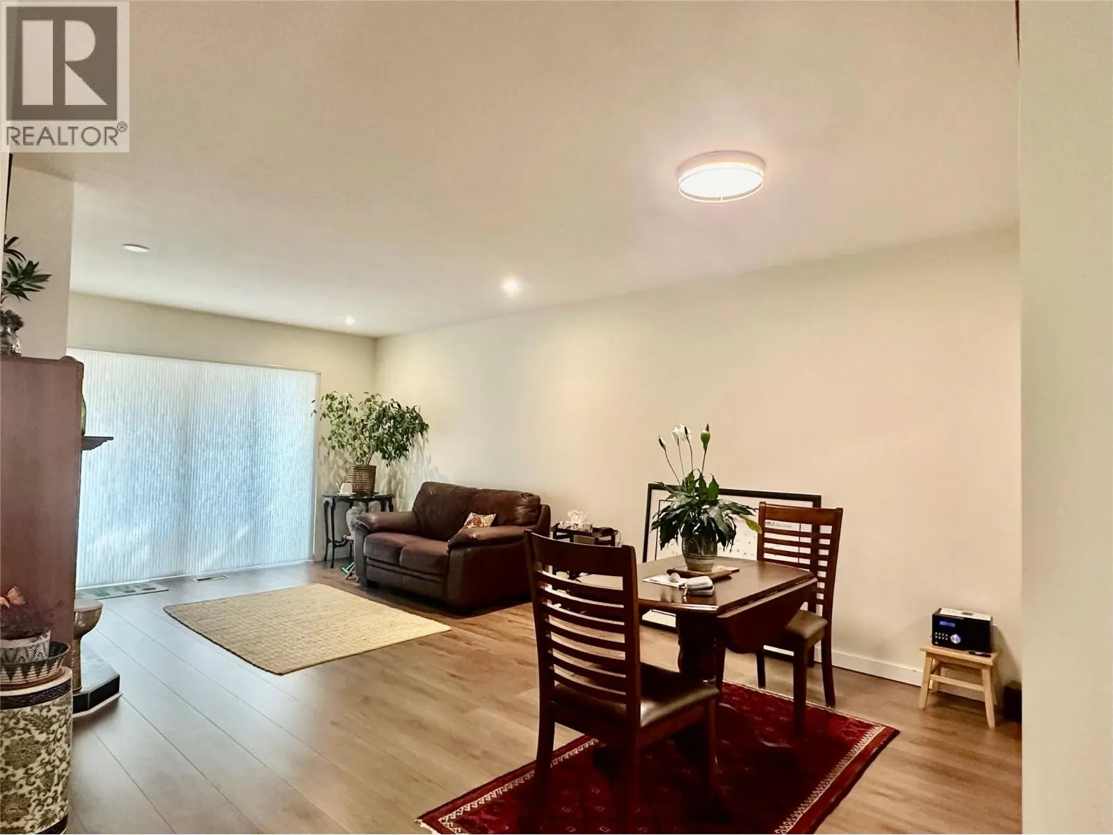 6446 MEADOWS Drive Unit# 35