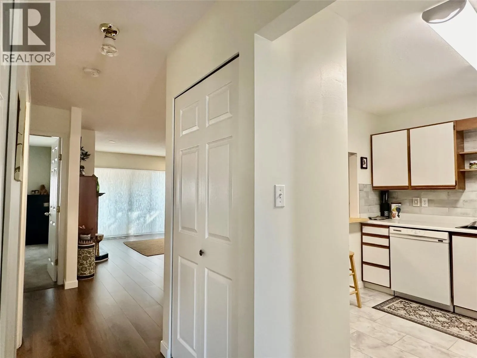 6446 MEADOWS Drive Unit# 35