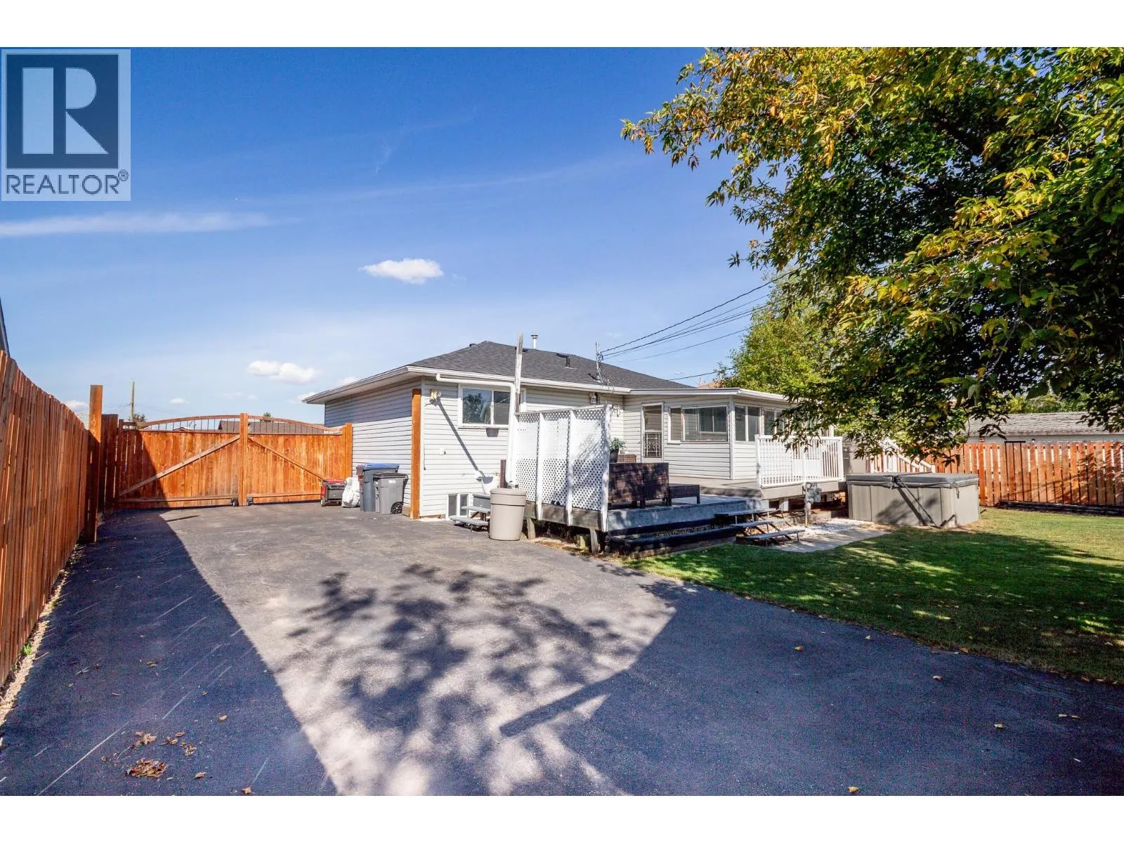 1209 113 Avenue