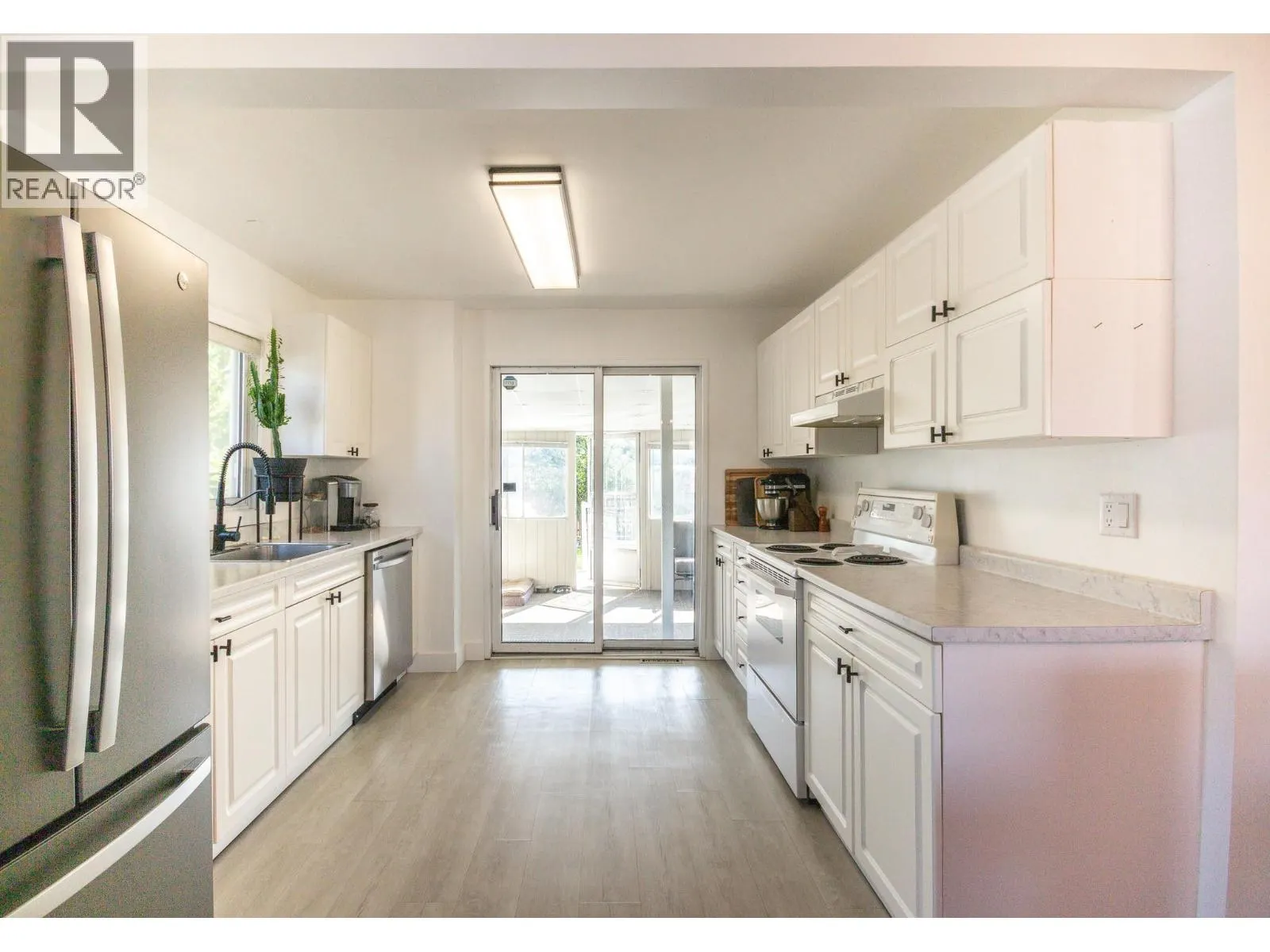 1209 113 Avenue