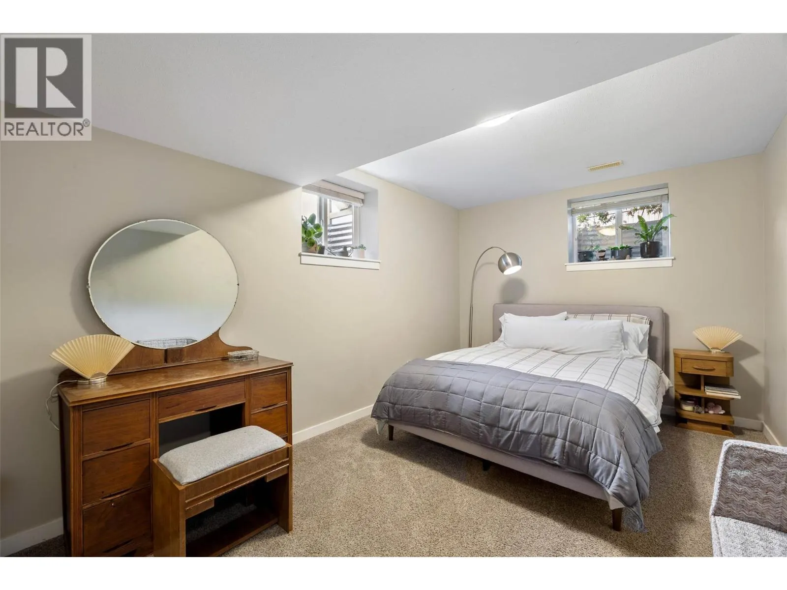 3102 SERLE Court