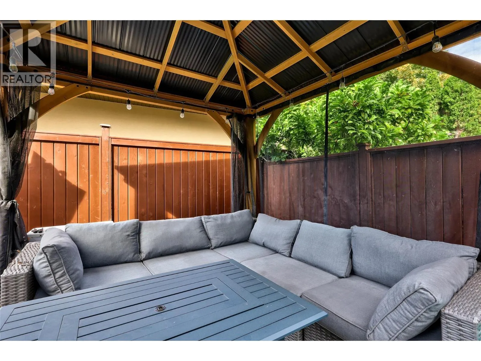 3102 SERLE Court