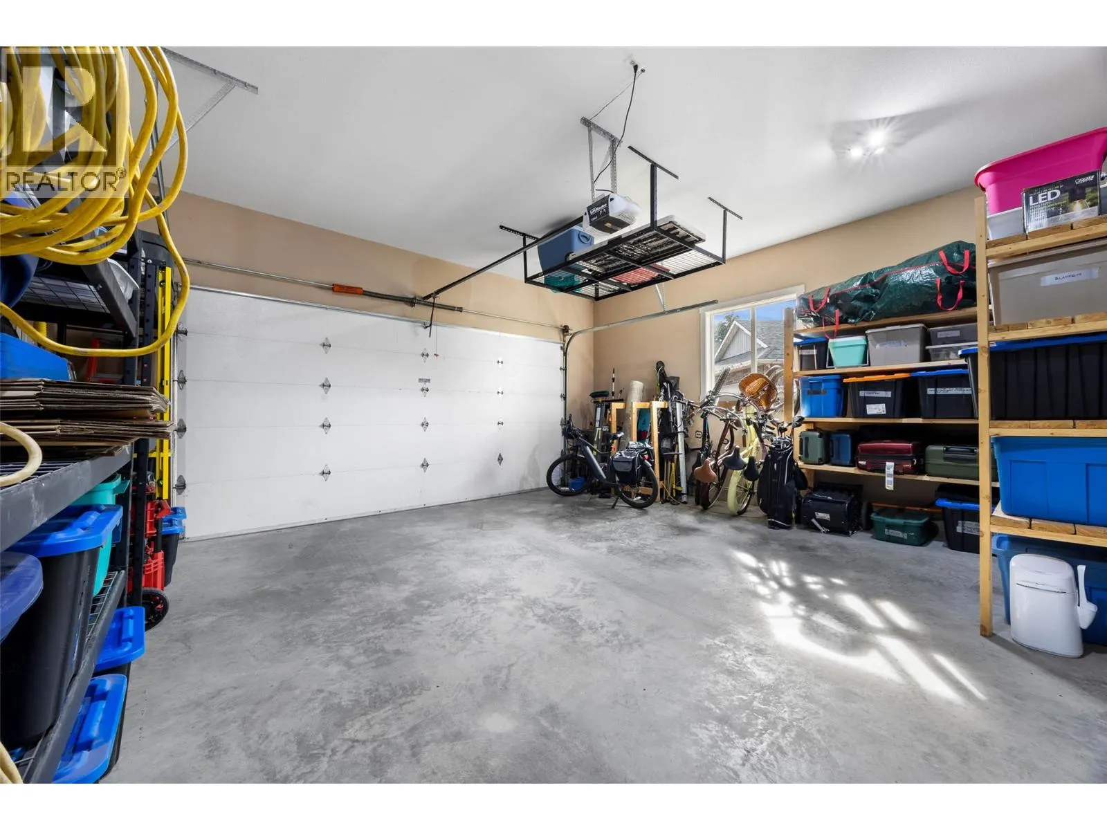 3102 SERLE Court