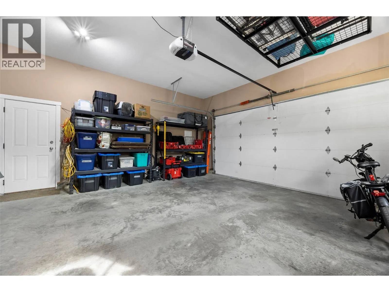 3102 SERLE Court