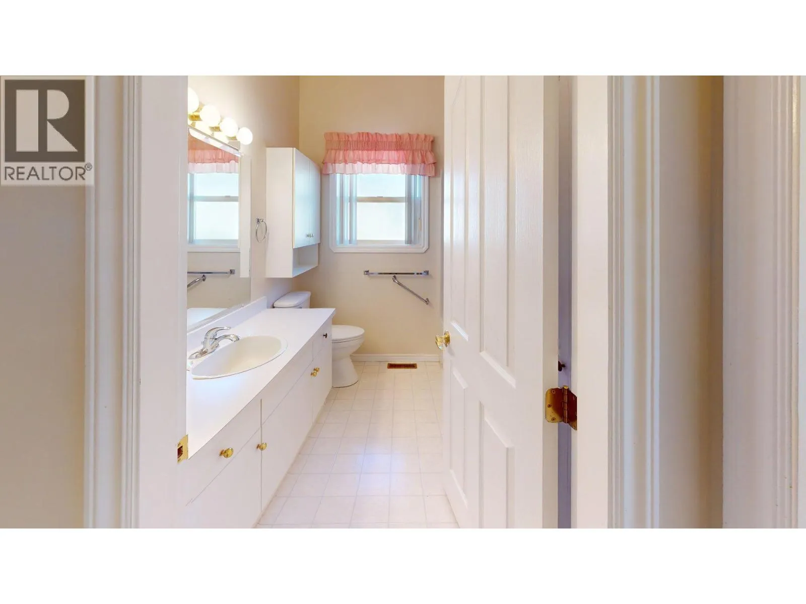 2205 Rockland Avenue Unit# 3