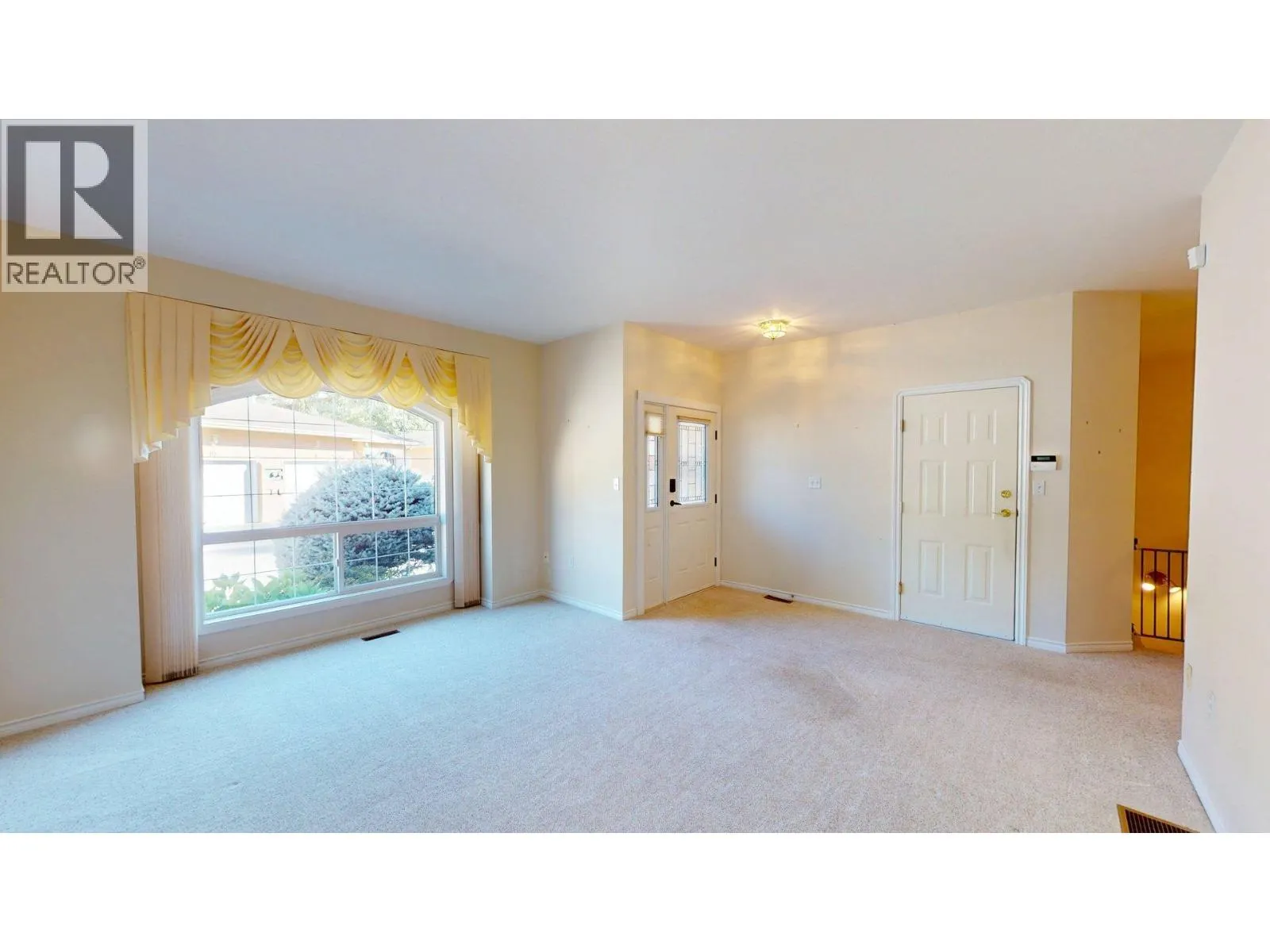 2205 Rockland Avenue Unit# 3