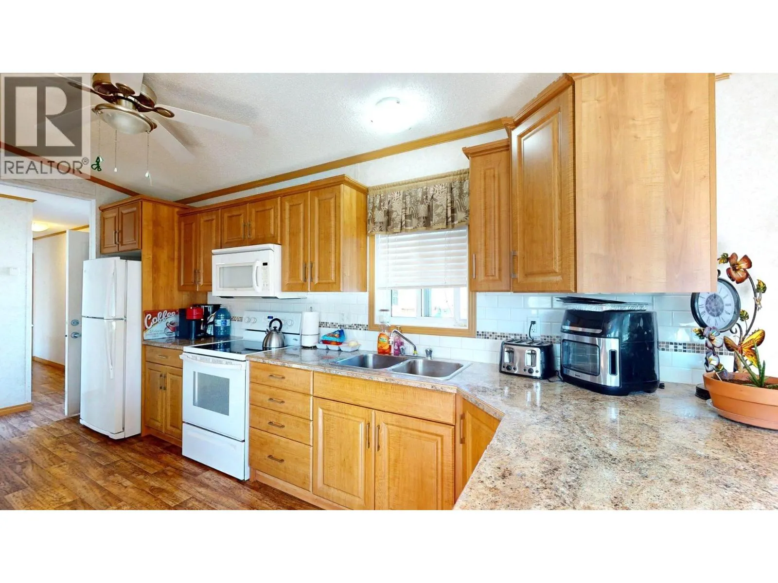55 CHIMO Crescent