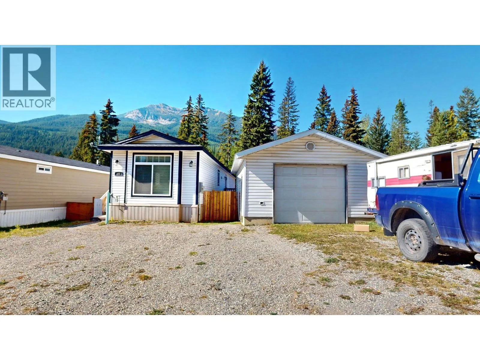 55 CHIMO Crescent