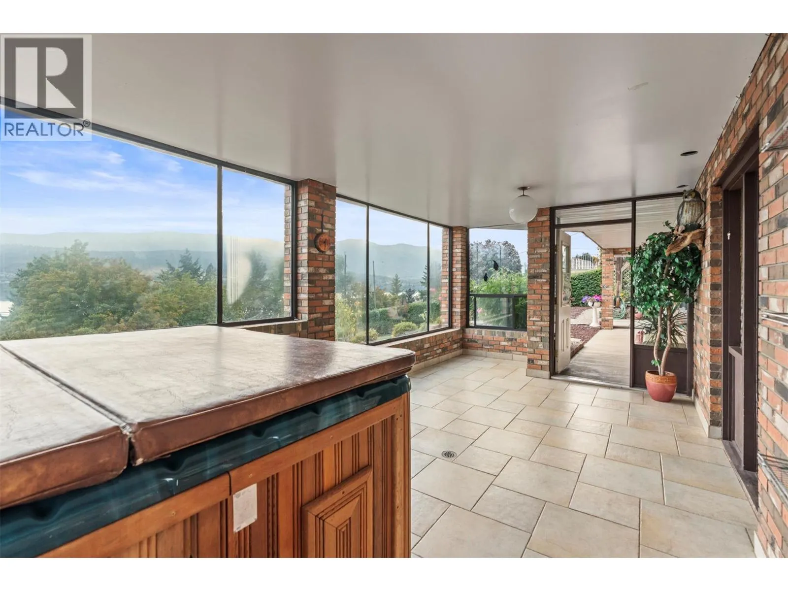 8804 Fitzmaurice Lane