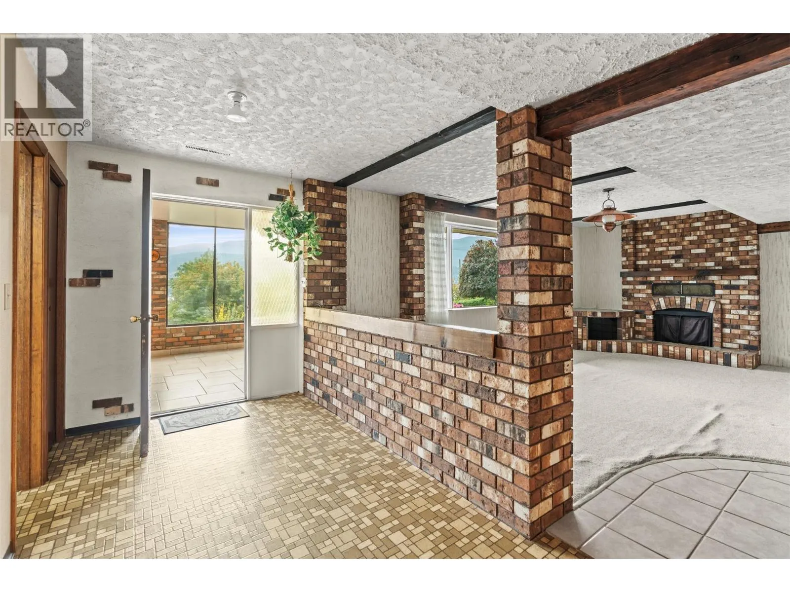 8804 Fitzmaurice Lane