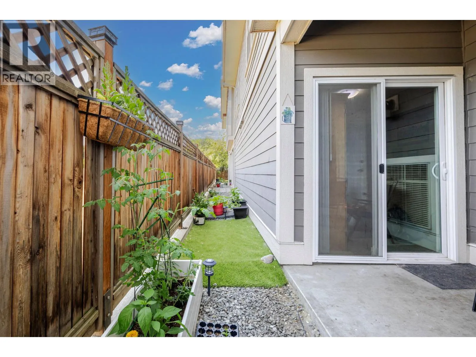3606 25 Avenue Unit# 103