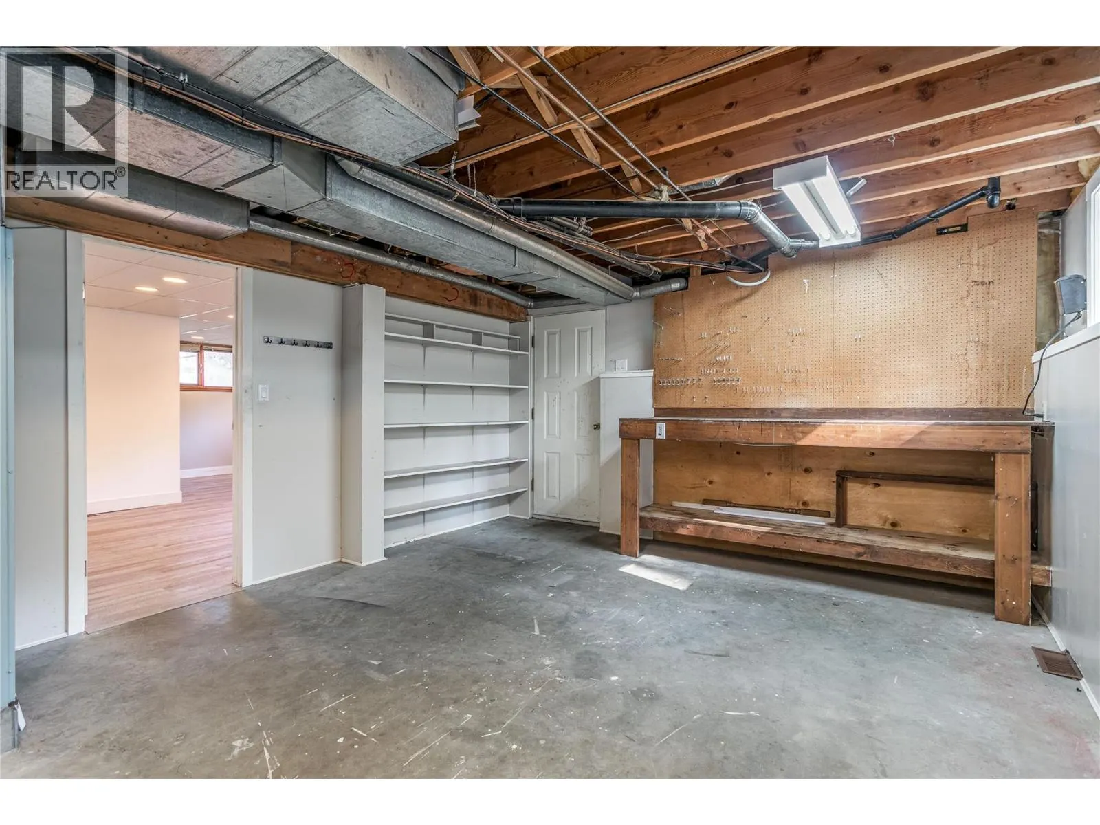 2605 Alberta Court
