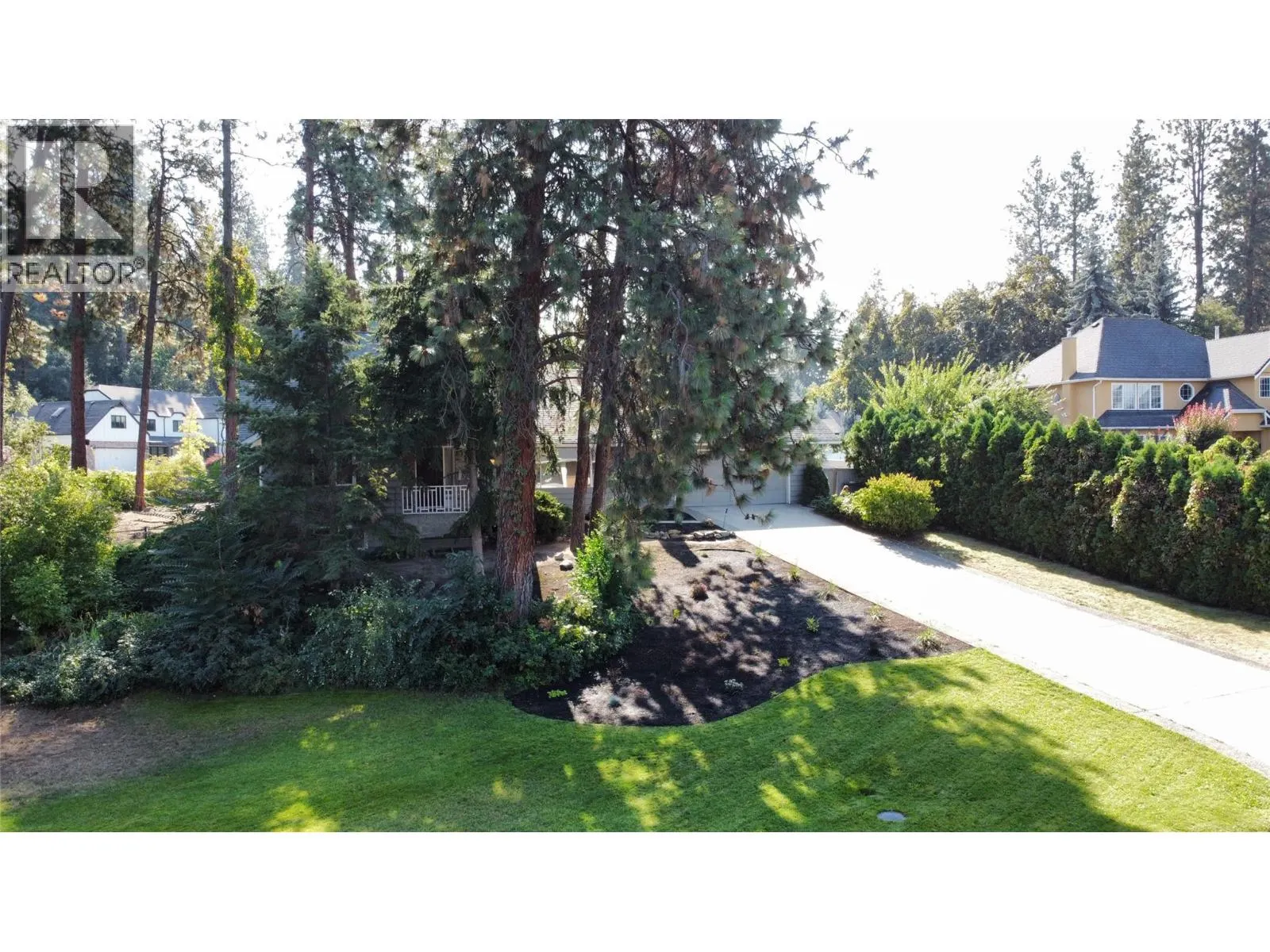 2605 Alberta Court