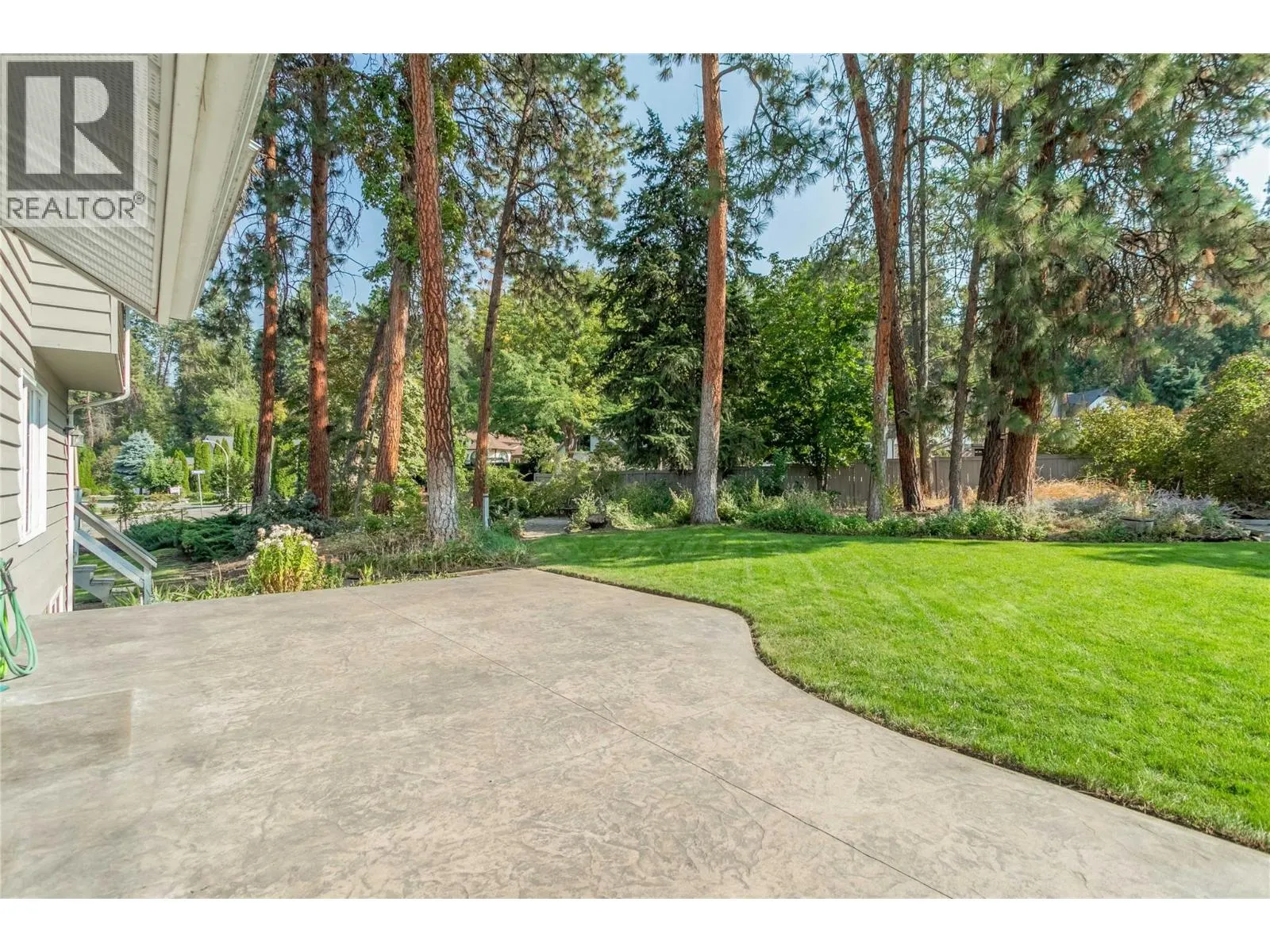 2605 Alberta Court