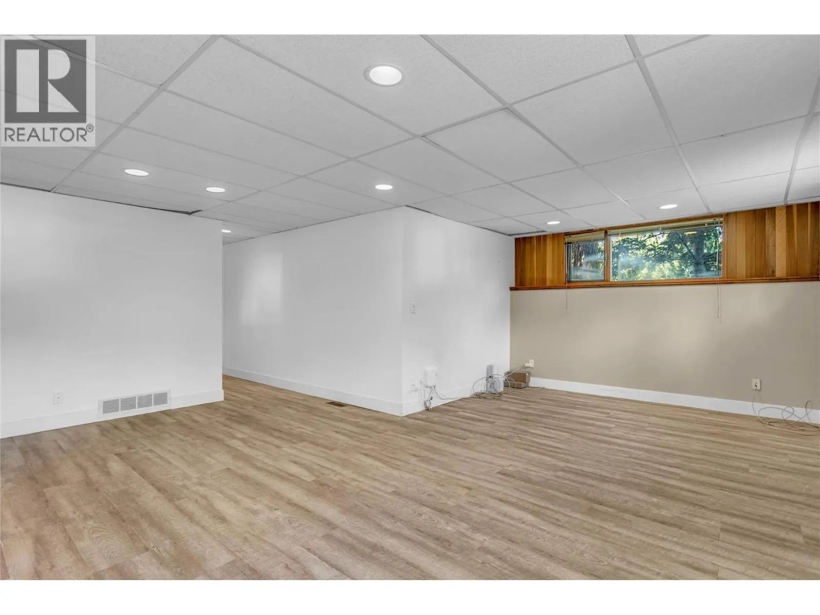 2605 Alberta Court