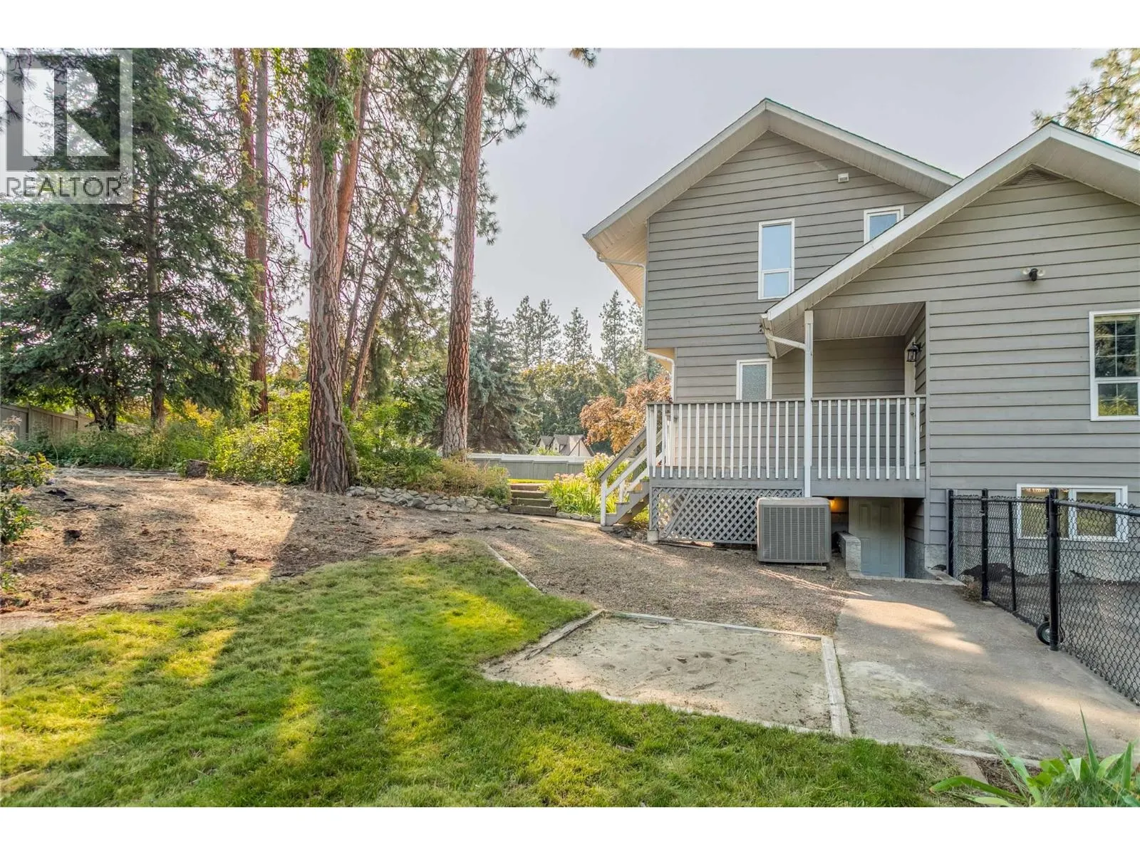 2605 Alberta Court