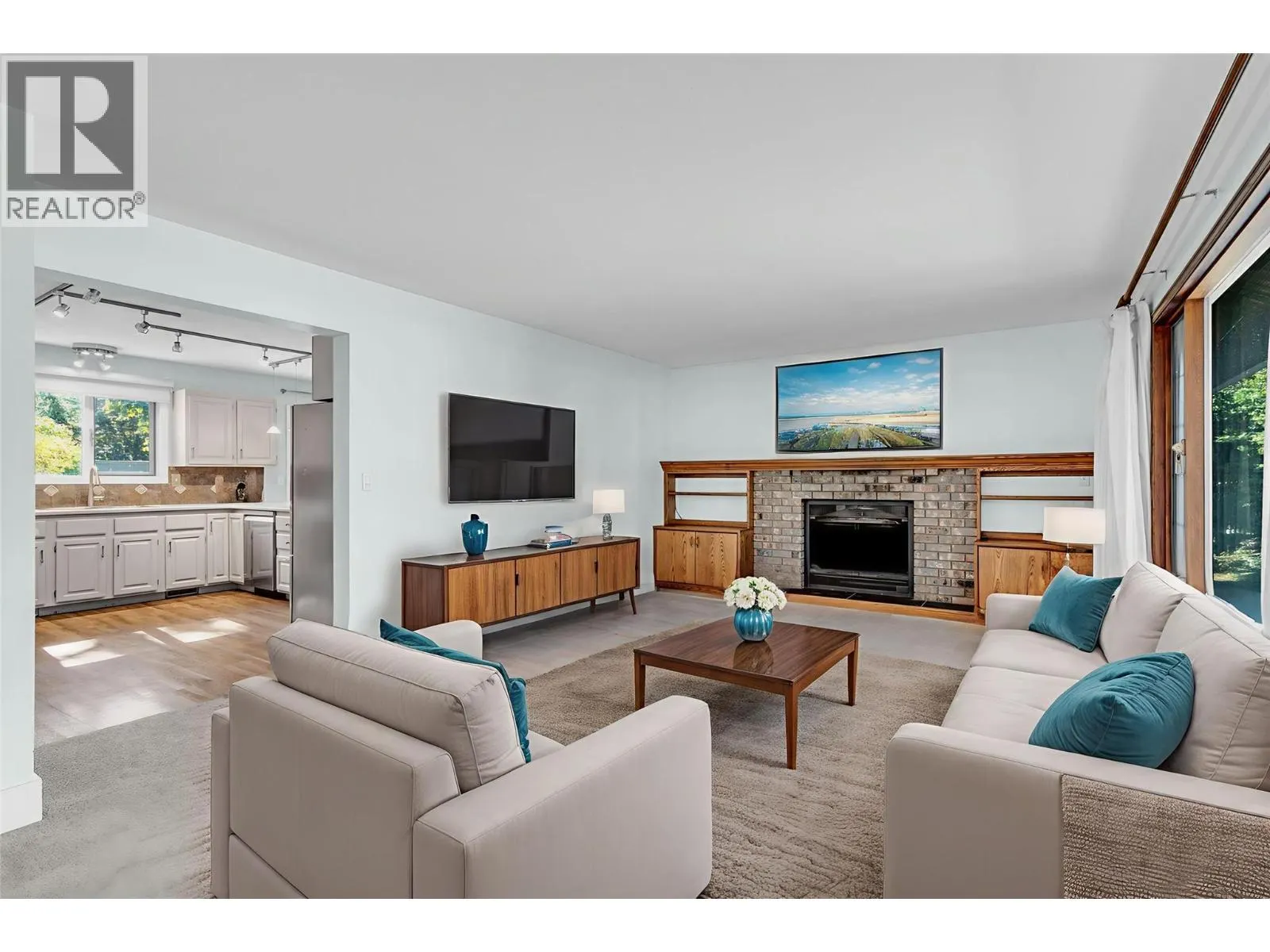 2605 Alberta Court