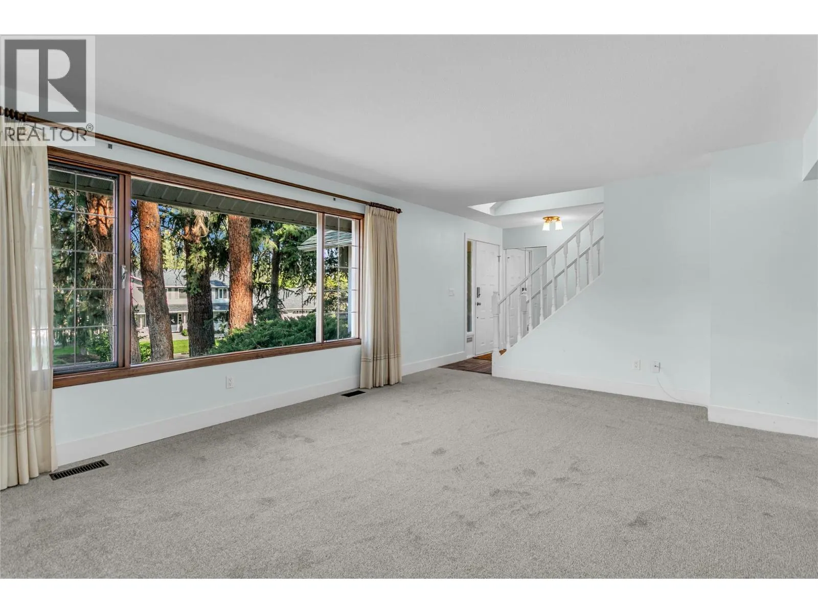 2605 Alberta Court