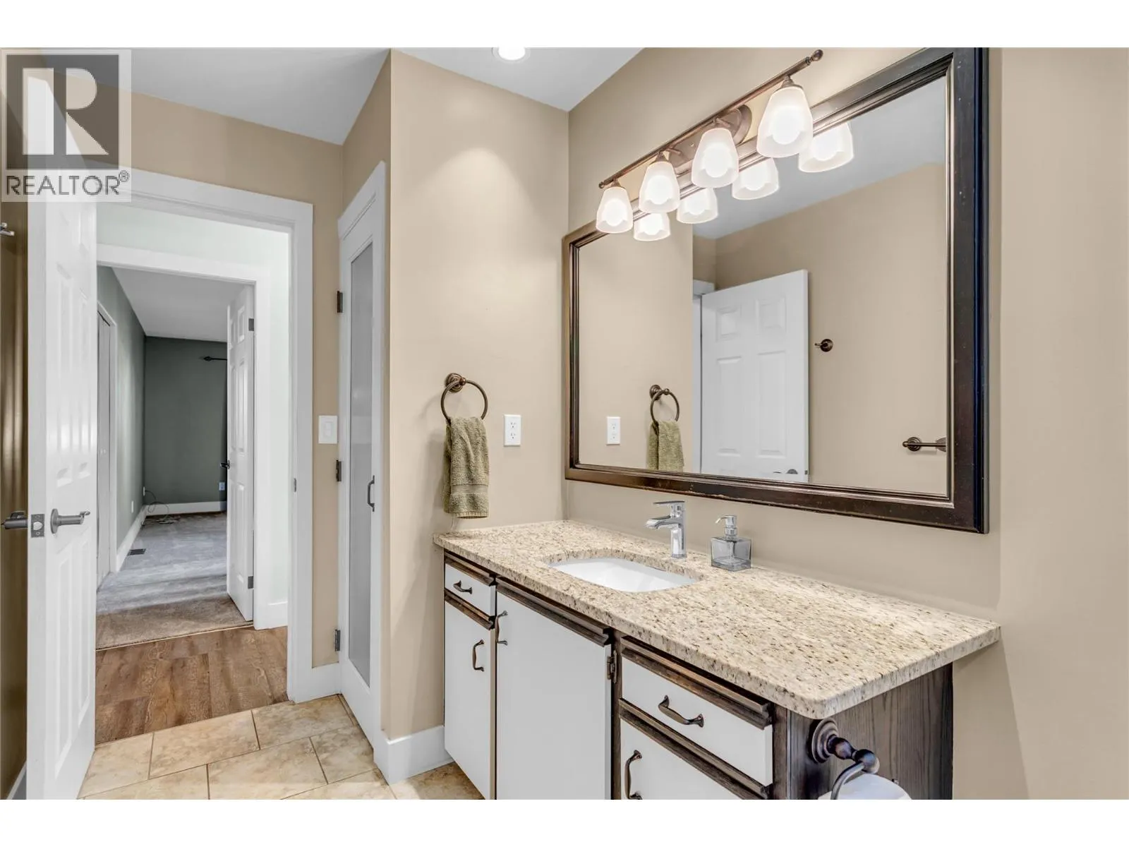 2605 Alberta Court