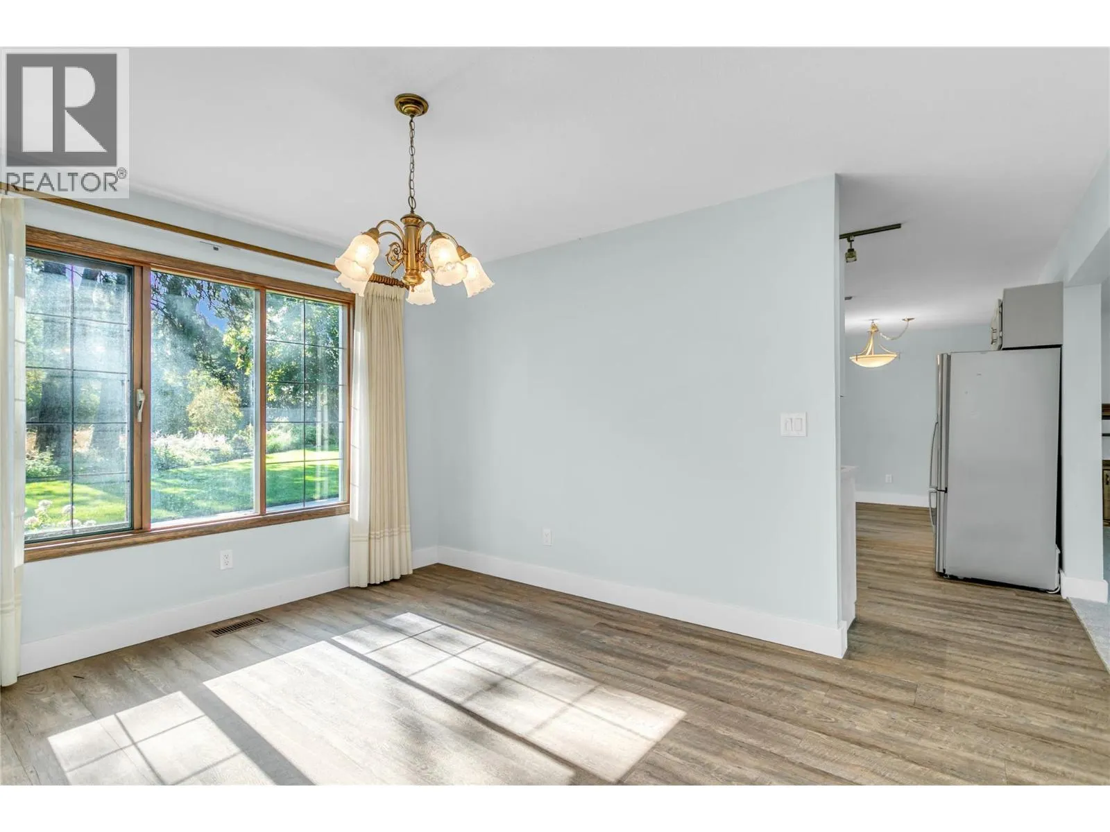 2605 Alberta Court