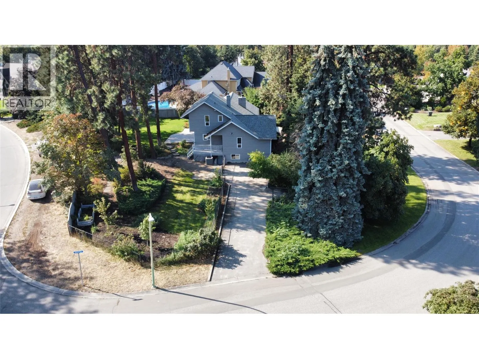 2605 Alberta Court