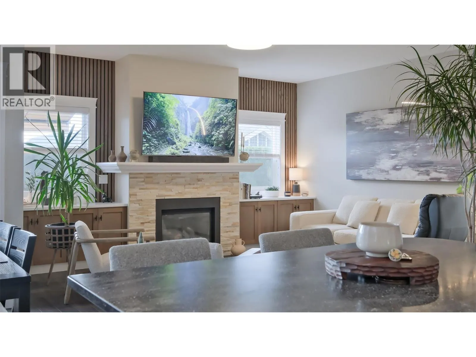 2084 Clover Drive