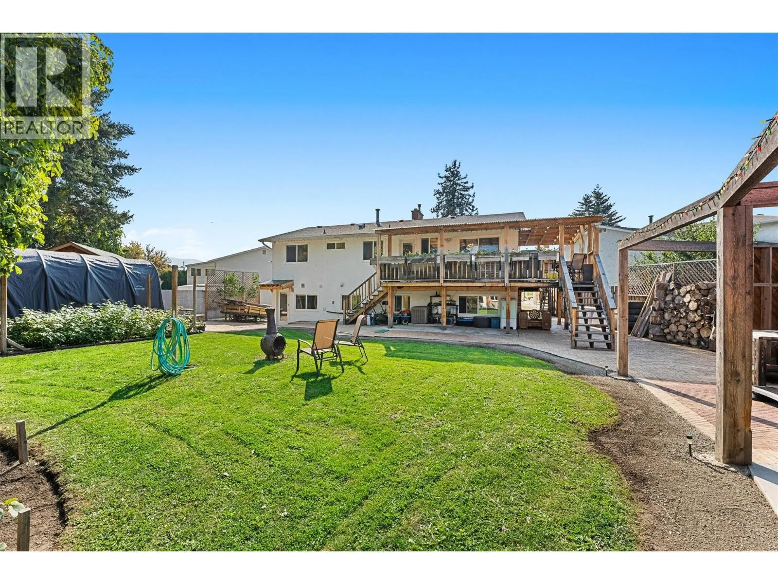992 Grenfell Court