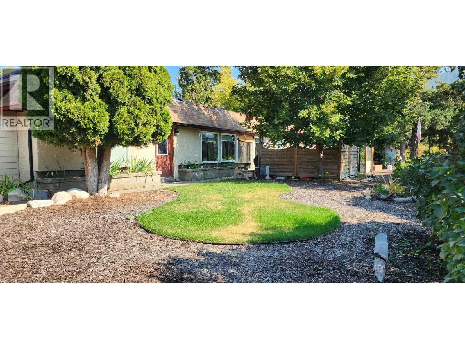 2713 Balsam Lane