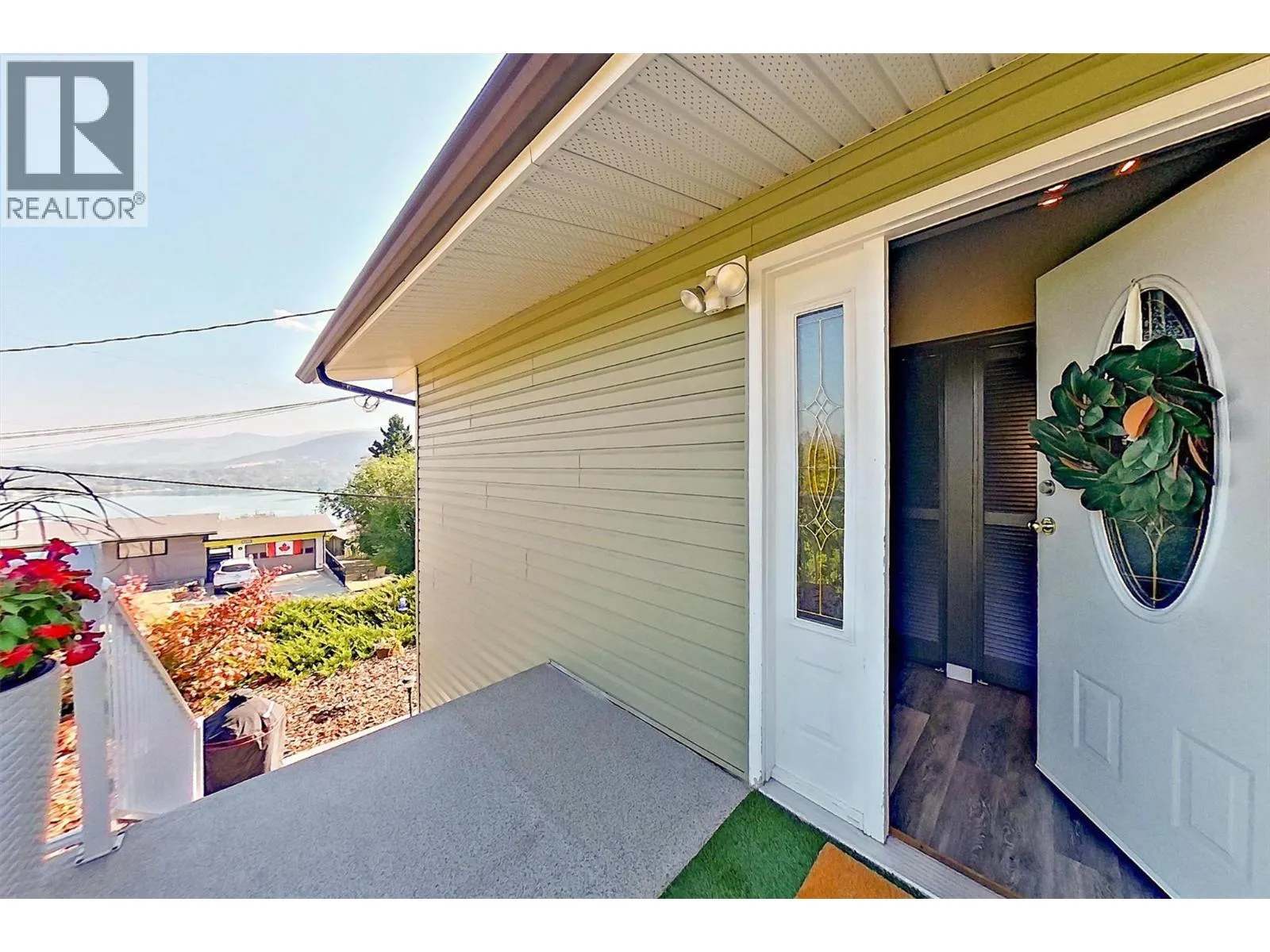 8204 Kalview Drive