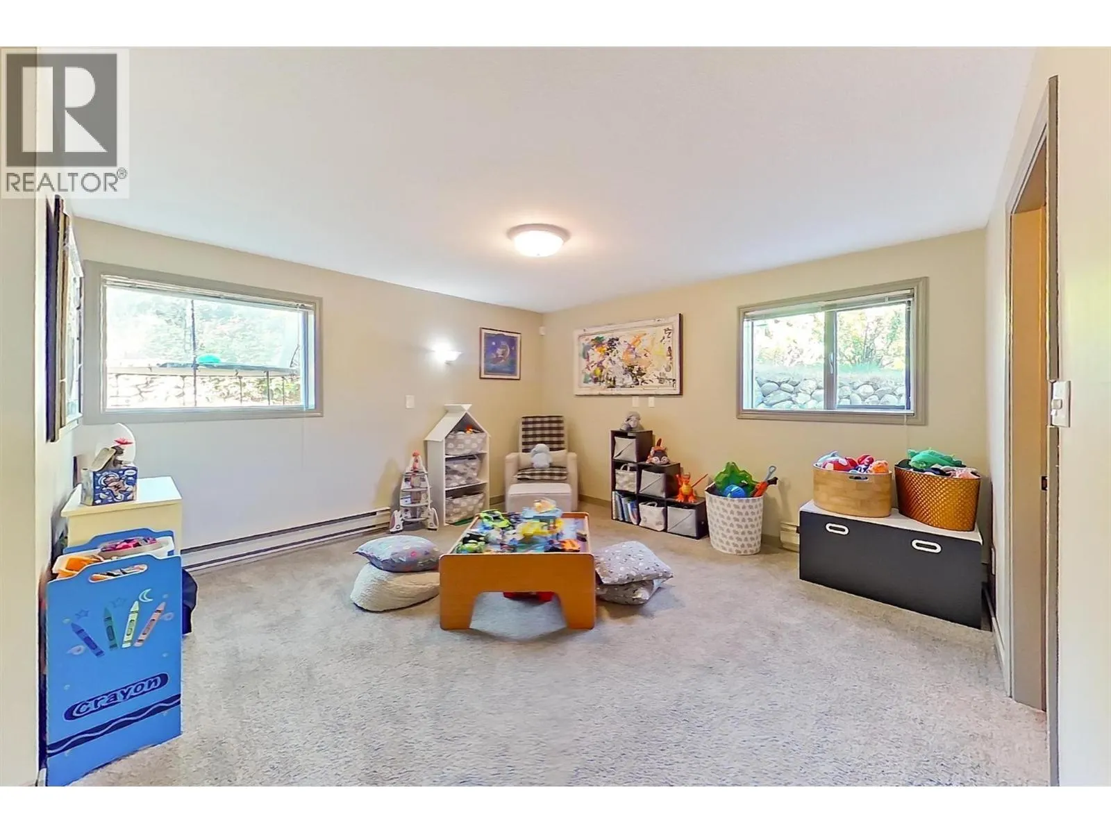 8204 Kalview Drive