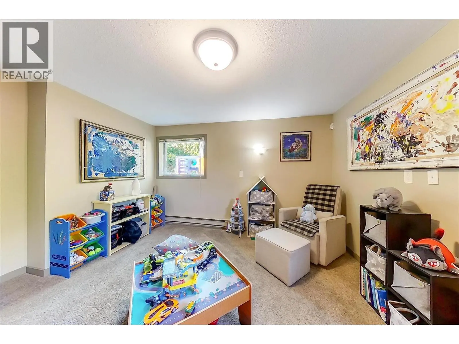 8204 Kalview Drive