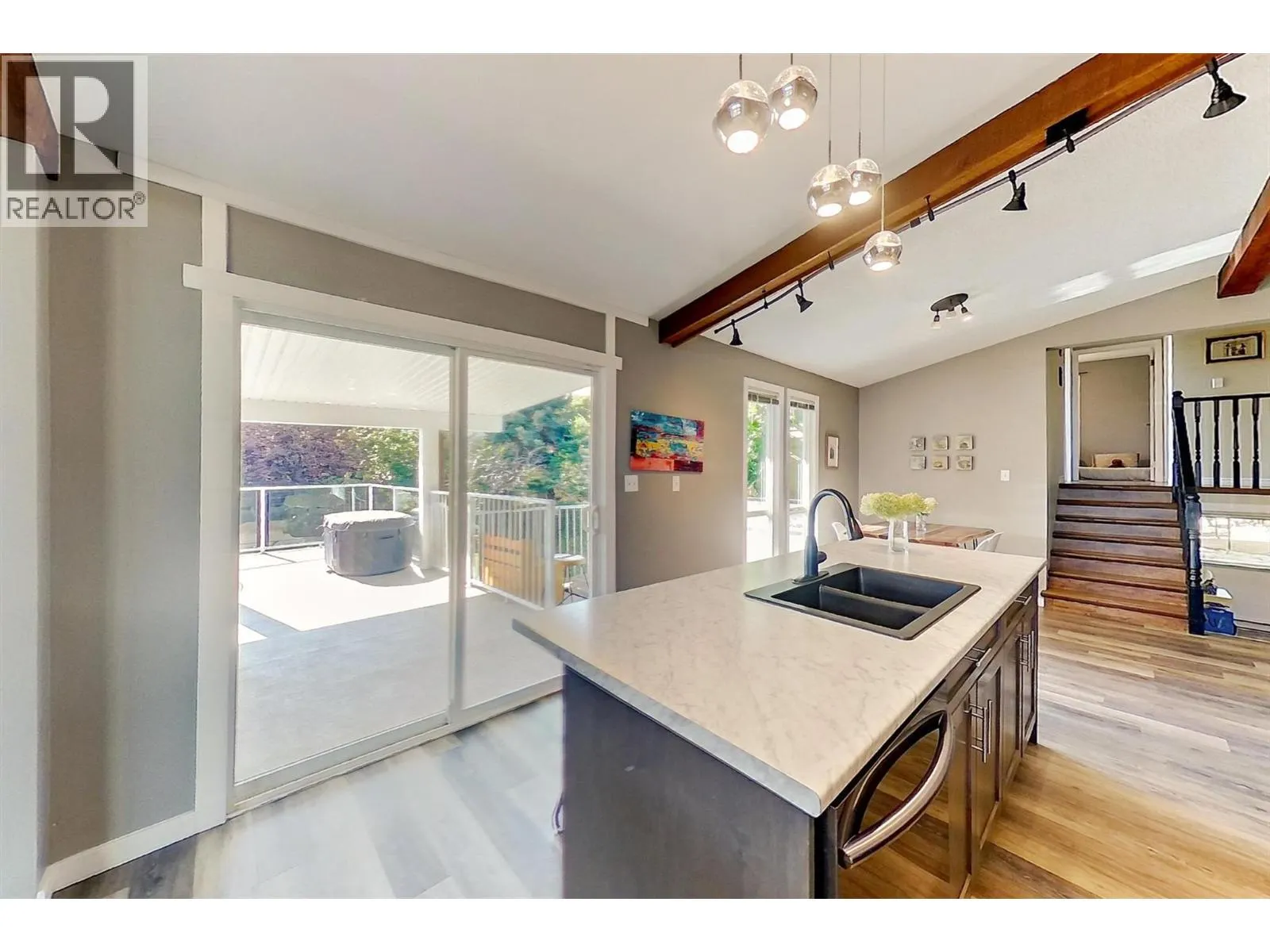 8204 Kalview Drive