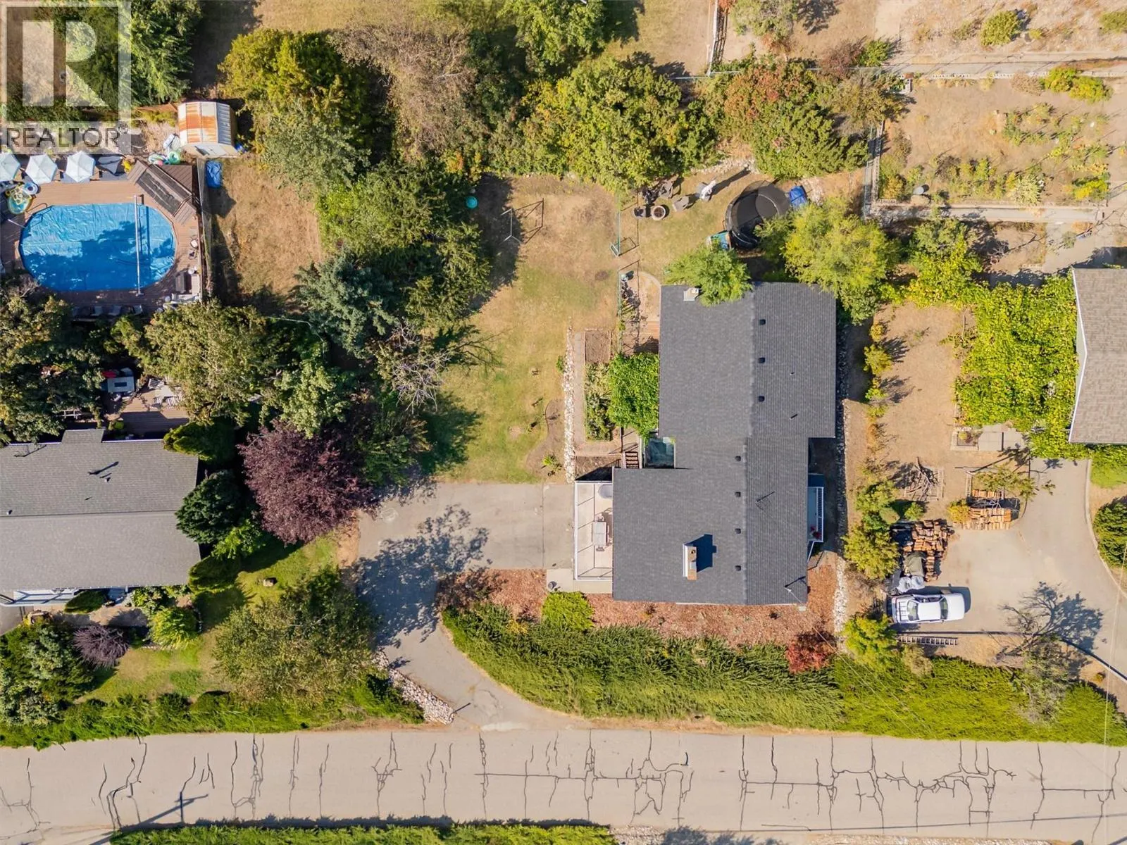 8204 Kalview Drive