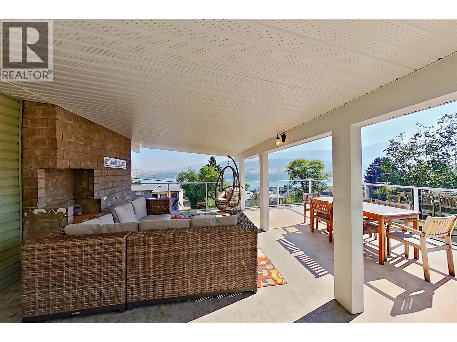 8204 Kalview Drive