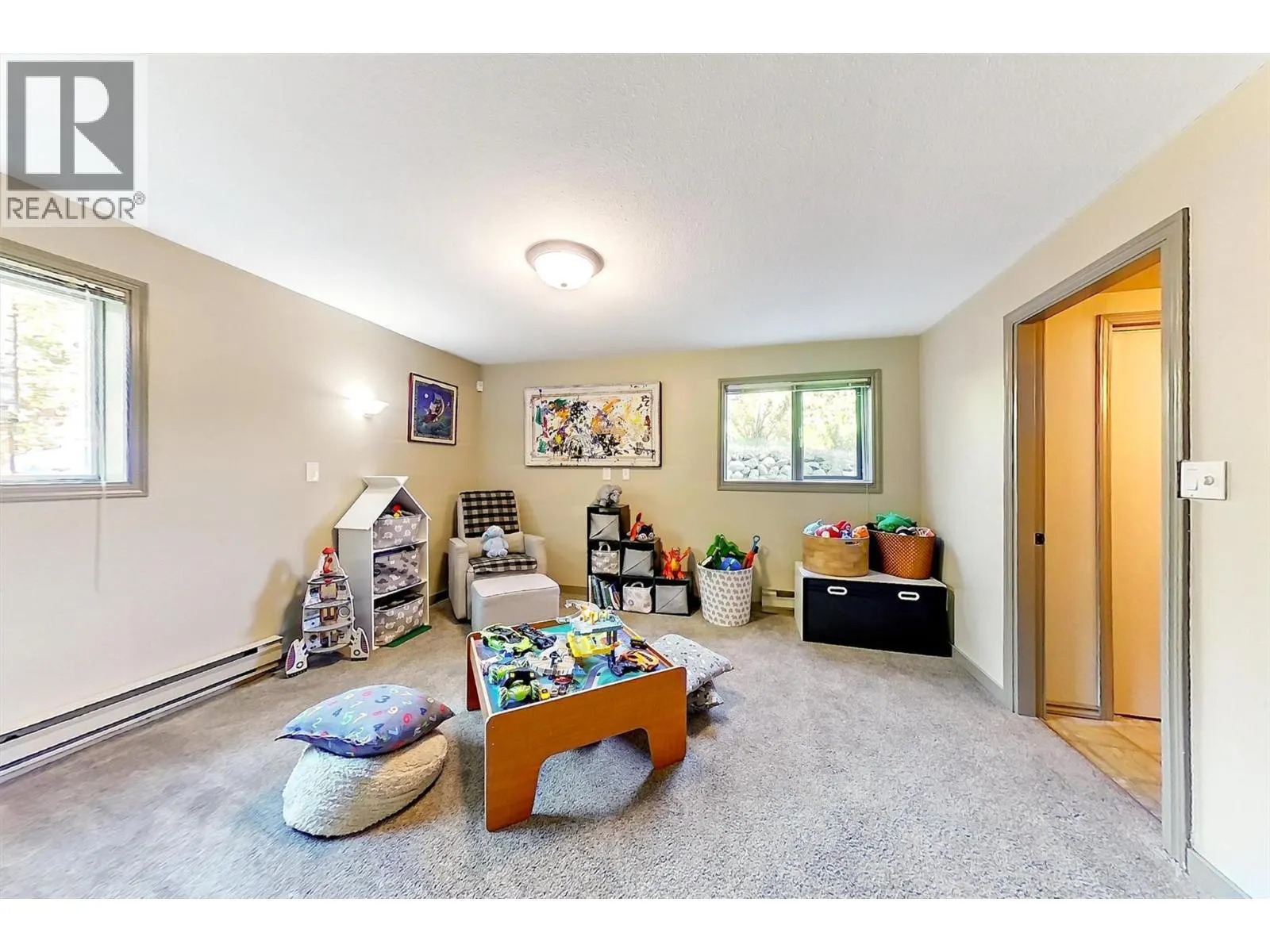 8204 Kalview Drive
