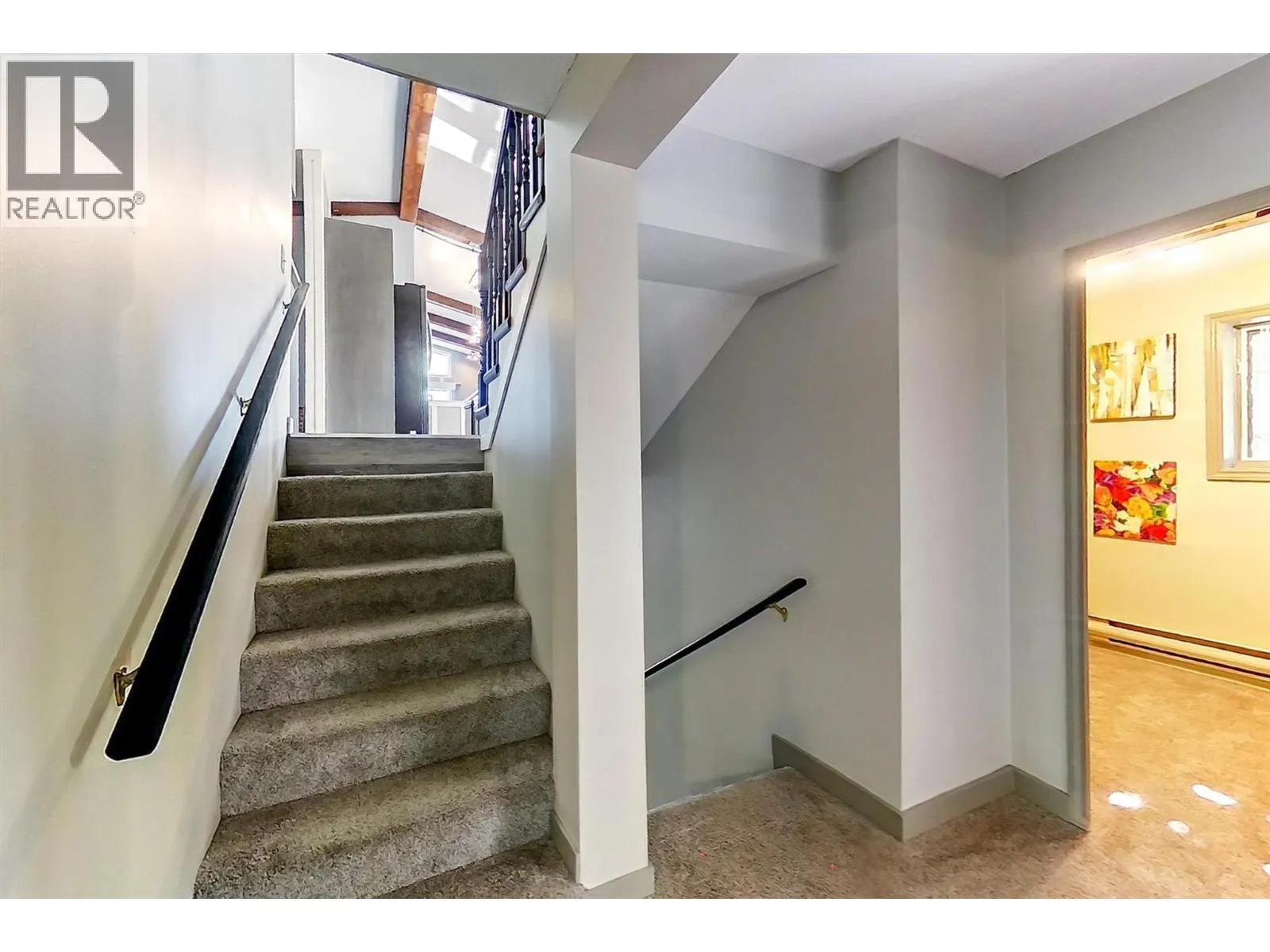 8204 Kalview Drive