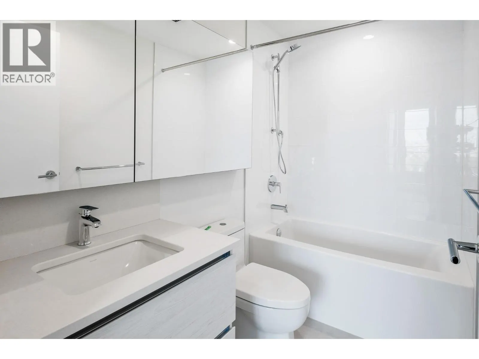 1626 Water St Street Unit# 902